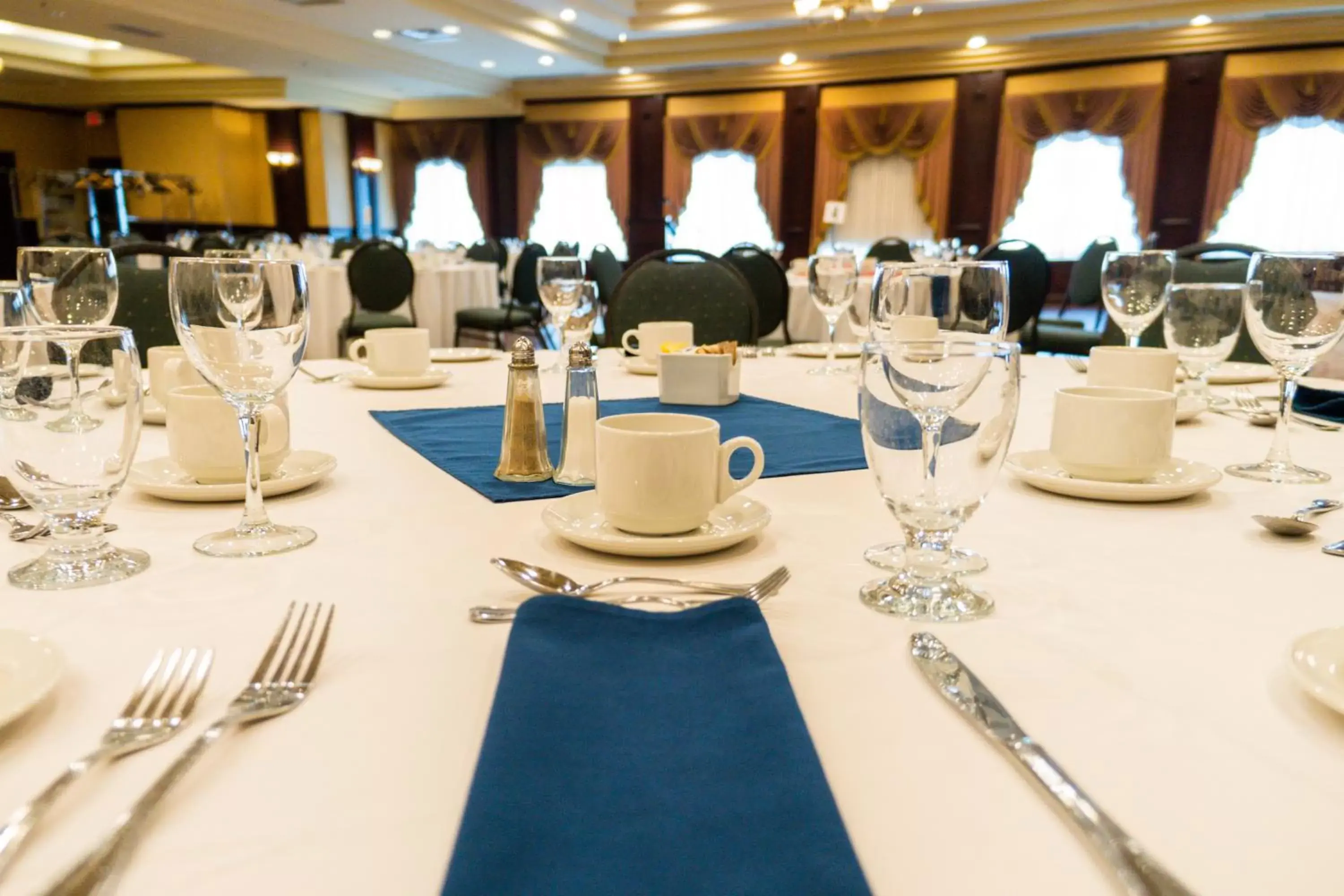 Banquet/Function facilities, Restaurant/Places to Eat in The Casablanca Hotel