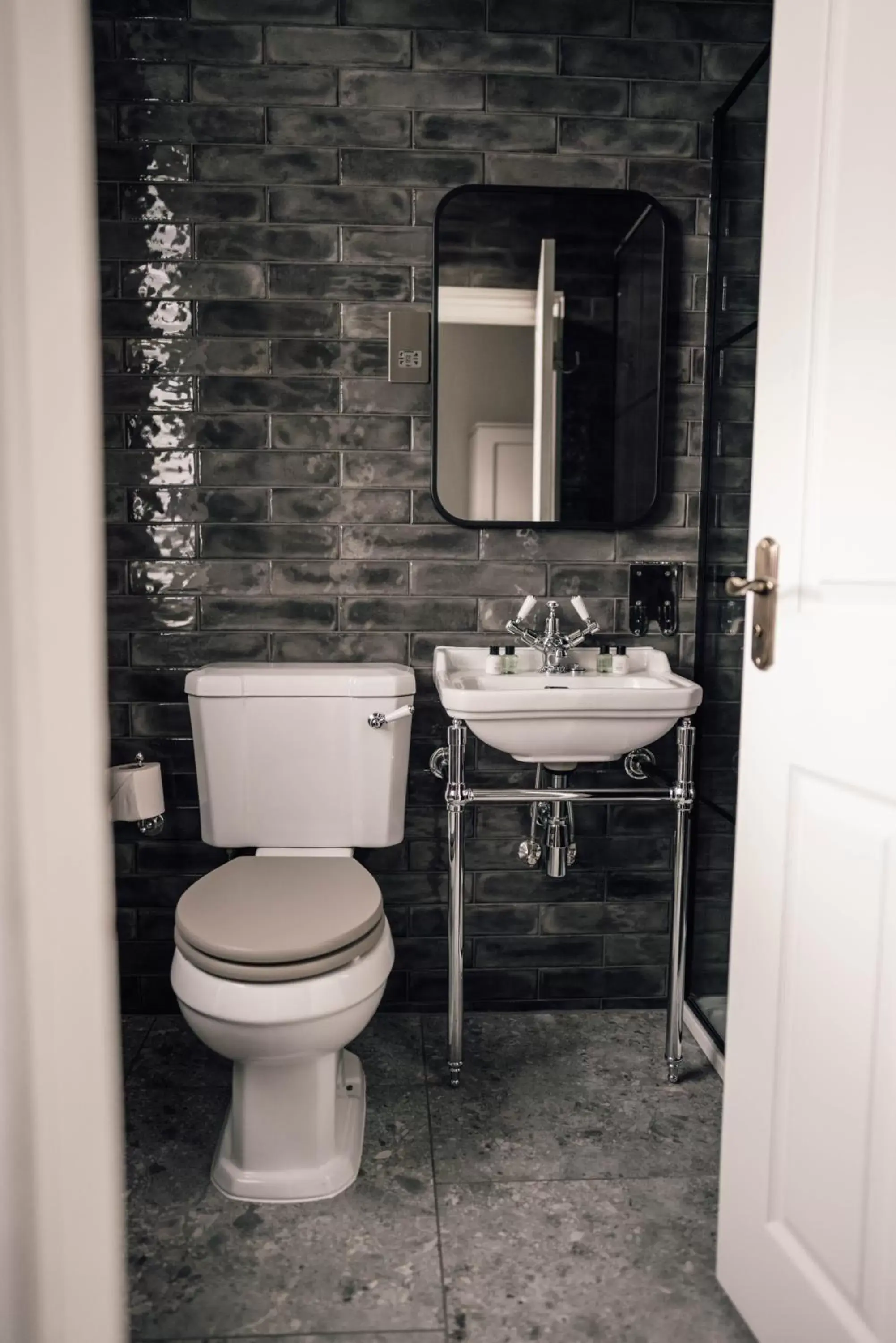 Bathroom in The Kirkwall Hotel