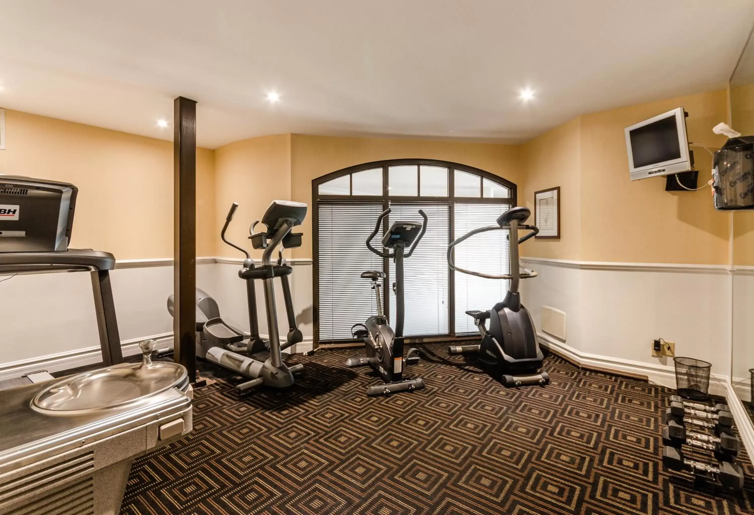 Fitness centre/facilities, Fitness Center/Facilities in Le St-Martin Hotel & Suites