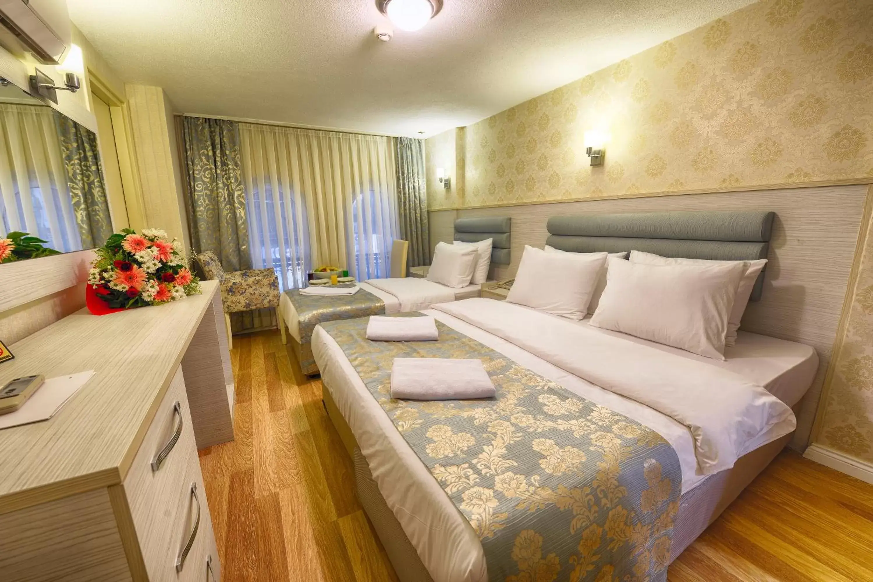Bed in Florenta Hotel