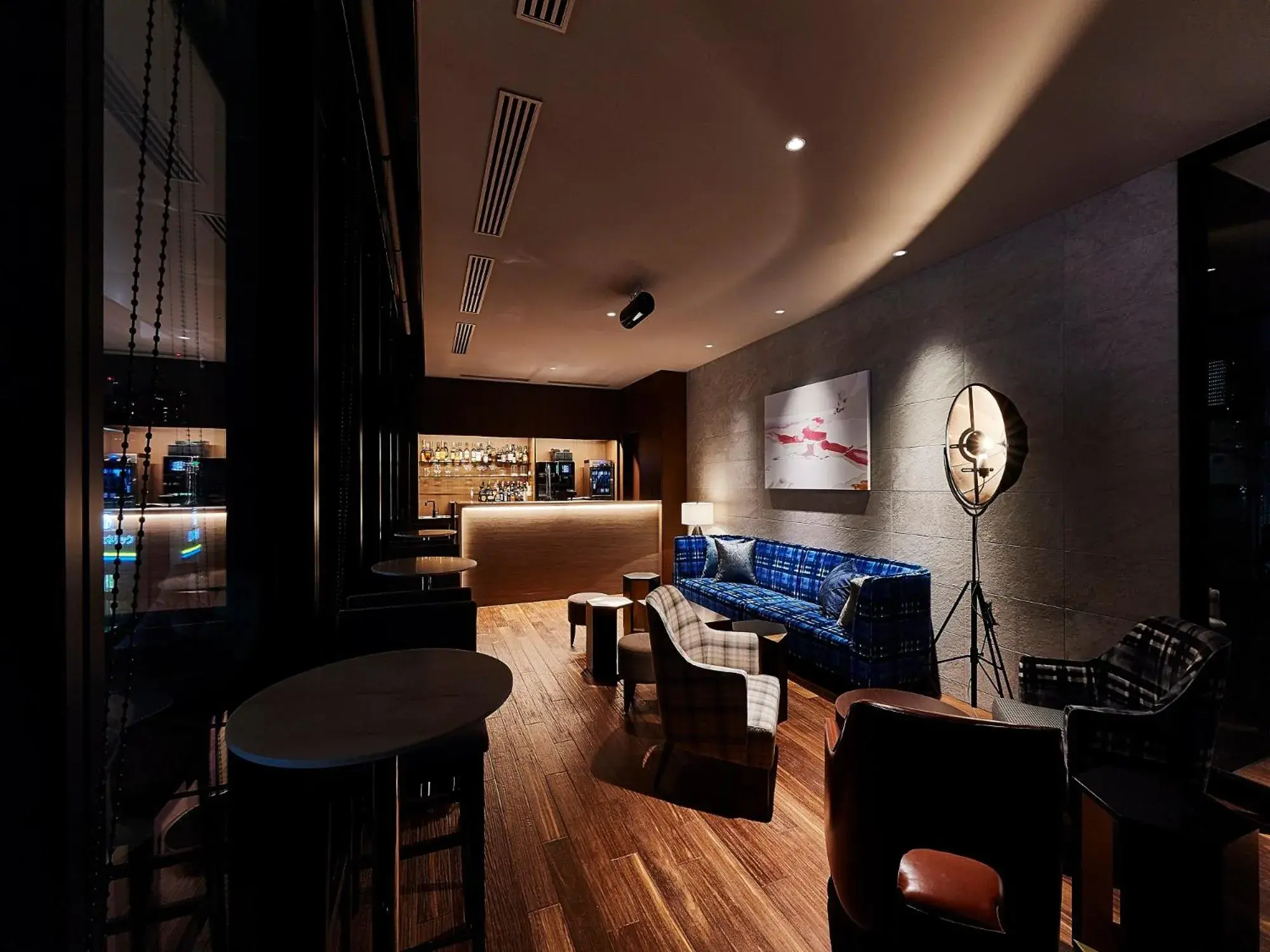 Lounge or bar in The Gate Hotel Tokyo by Hulic