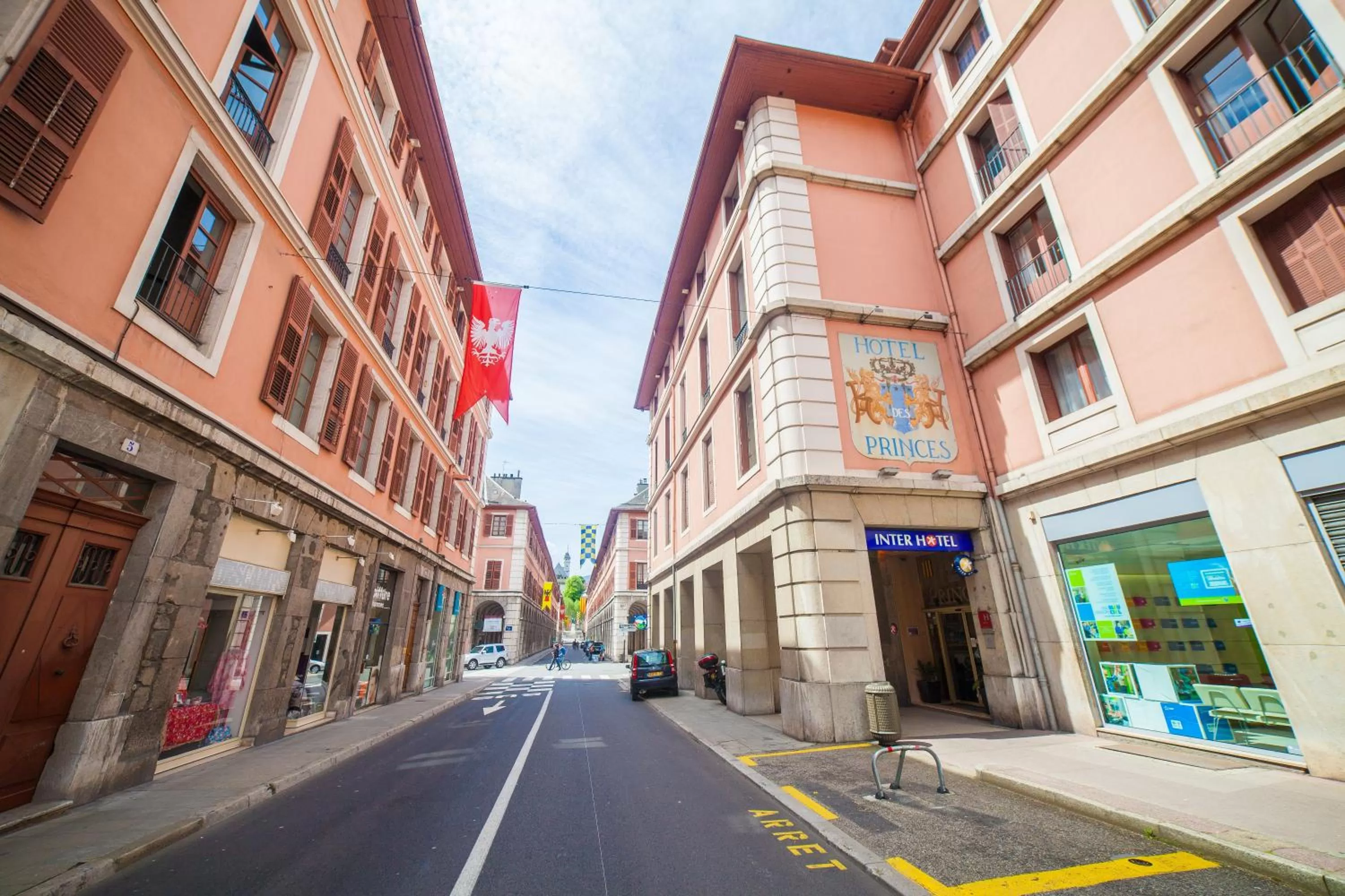 Facade/entrance in Hôtel des Princes, Chambéry Centre