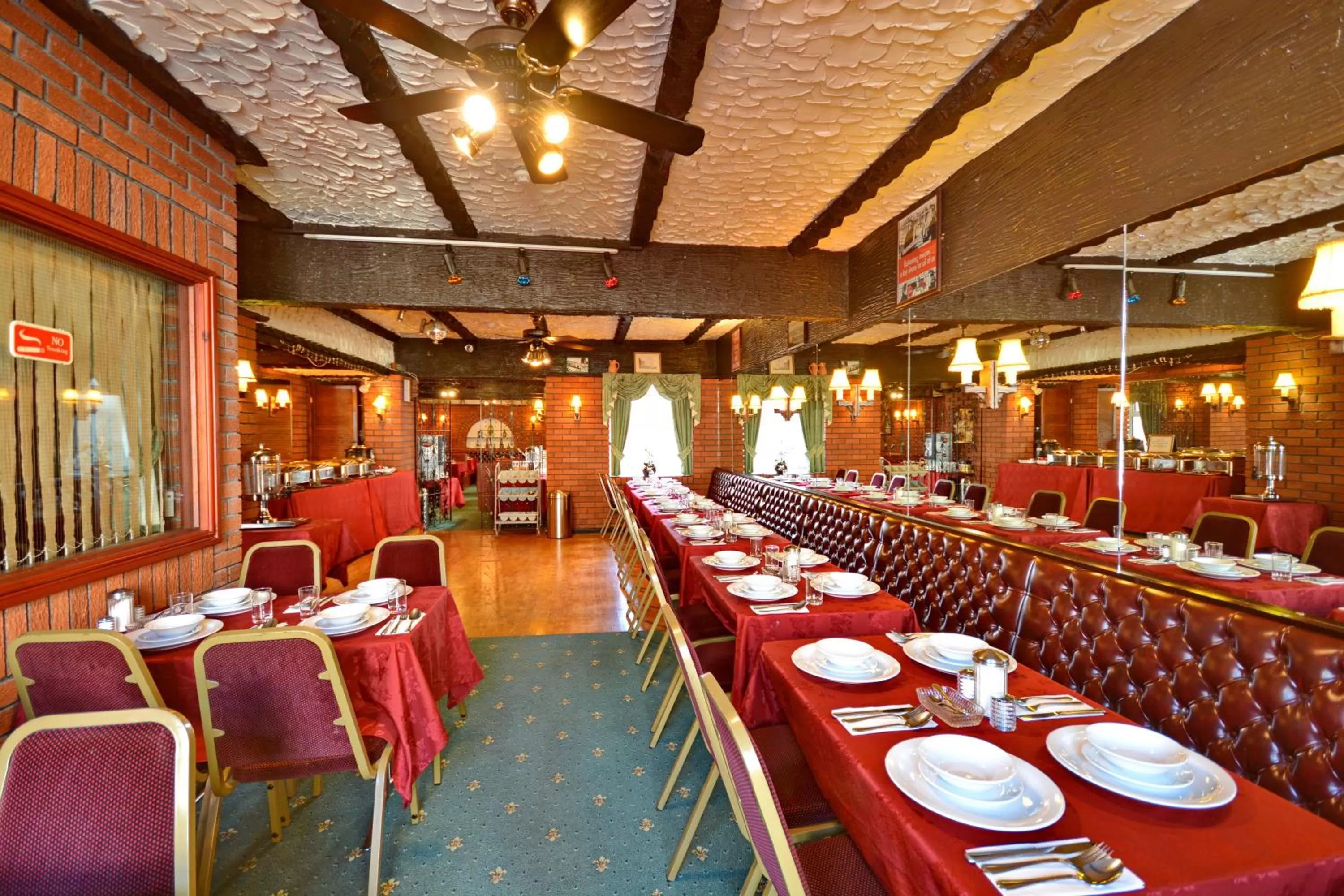 Buffet breakfast in Royal Oakwell Hotel