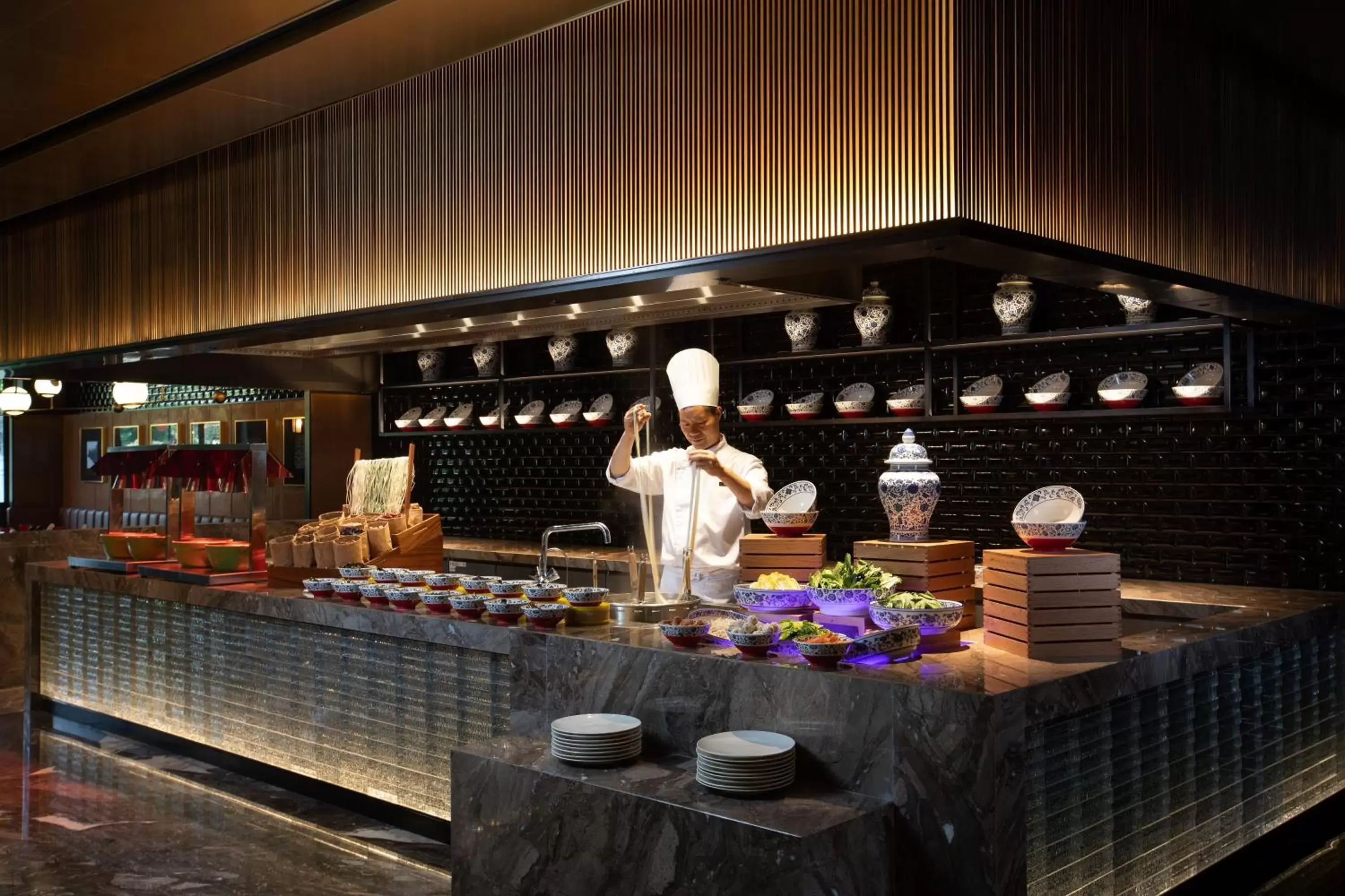 Restaurant/places to eat in HUALUXE Xi'an Tanghua by IHG Restaurant/places to eat in HUALUXE Xi'an Tanghua by IHG