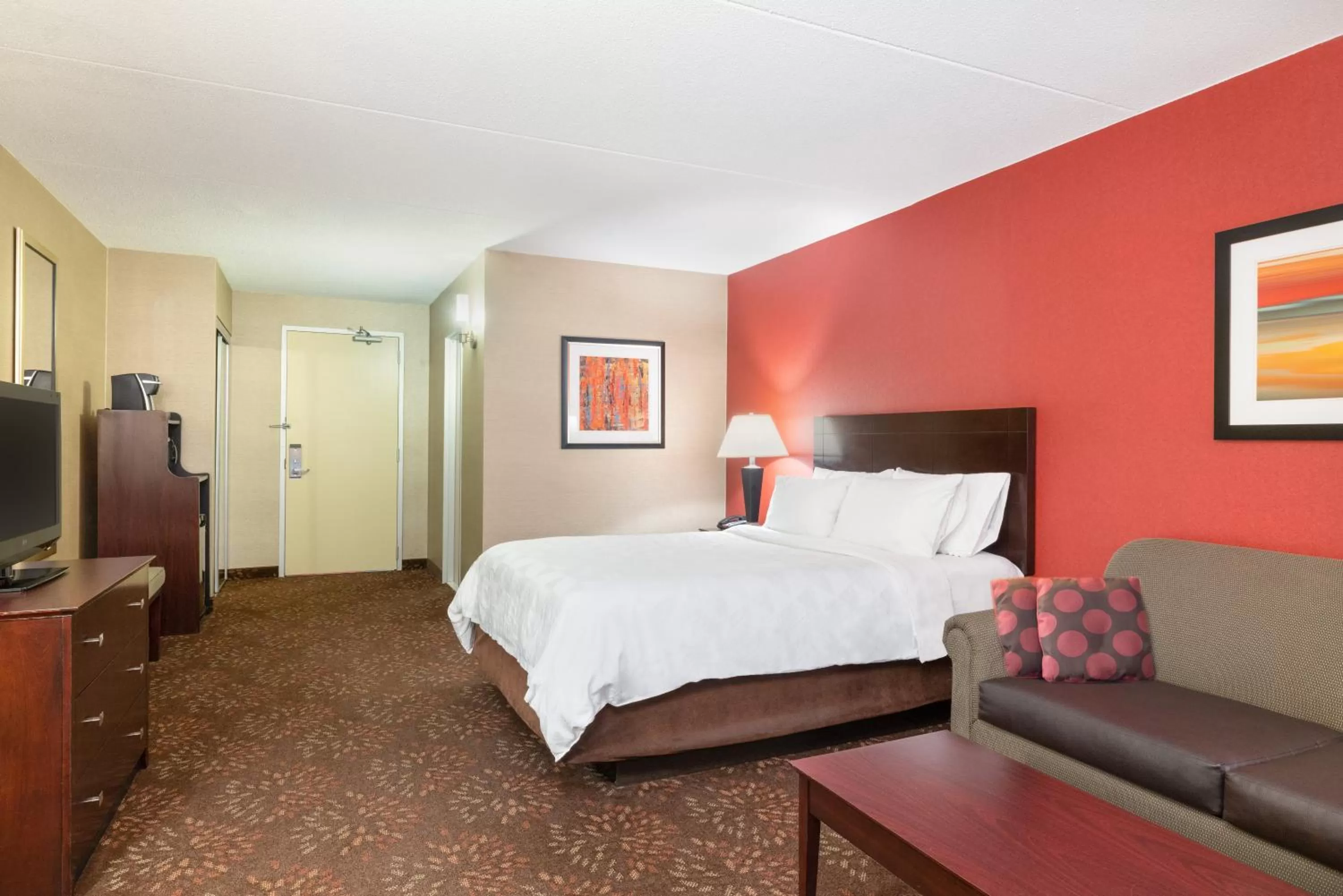 Photo of the whole room, Bed in Holiday Inn Norwich by IHG