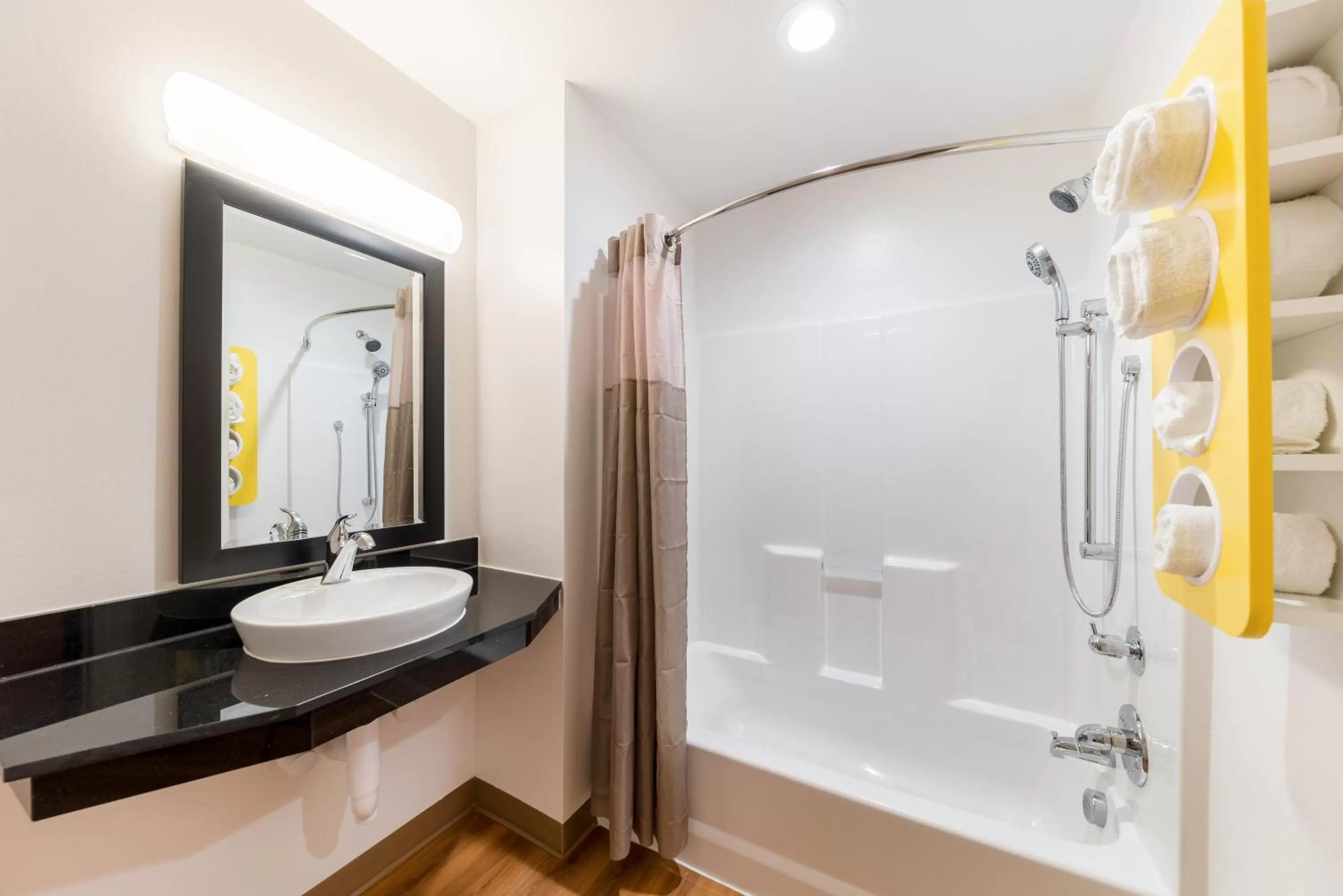 Bathroom in Motel 6 Fort Worth, TX - North - Saginaw