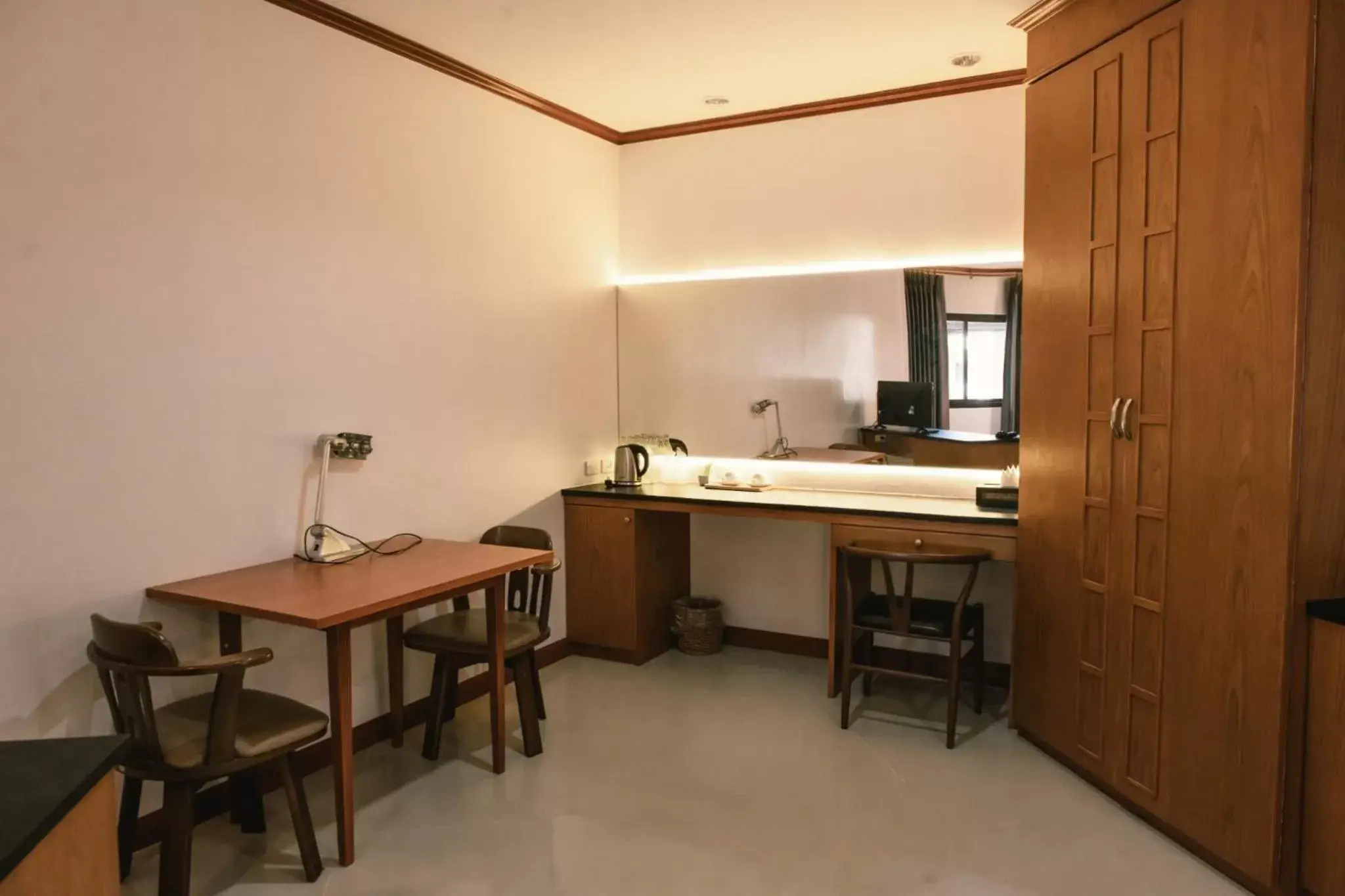 Kitchen/Kitchenette in President Hotel Udonthani