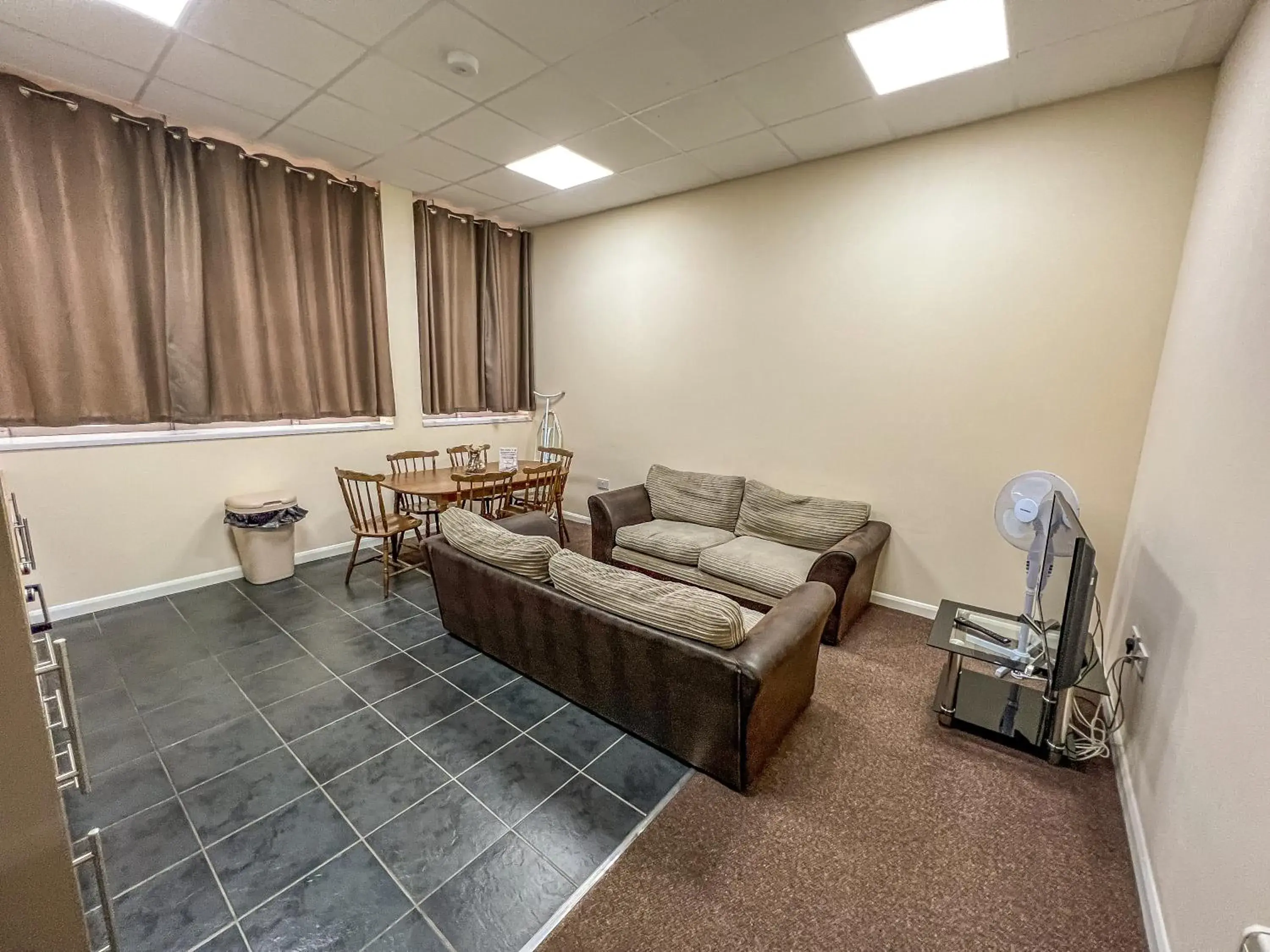 Living room, Seating Area in County Hall Apartment Hotel