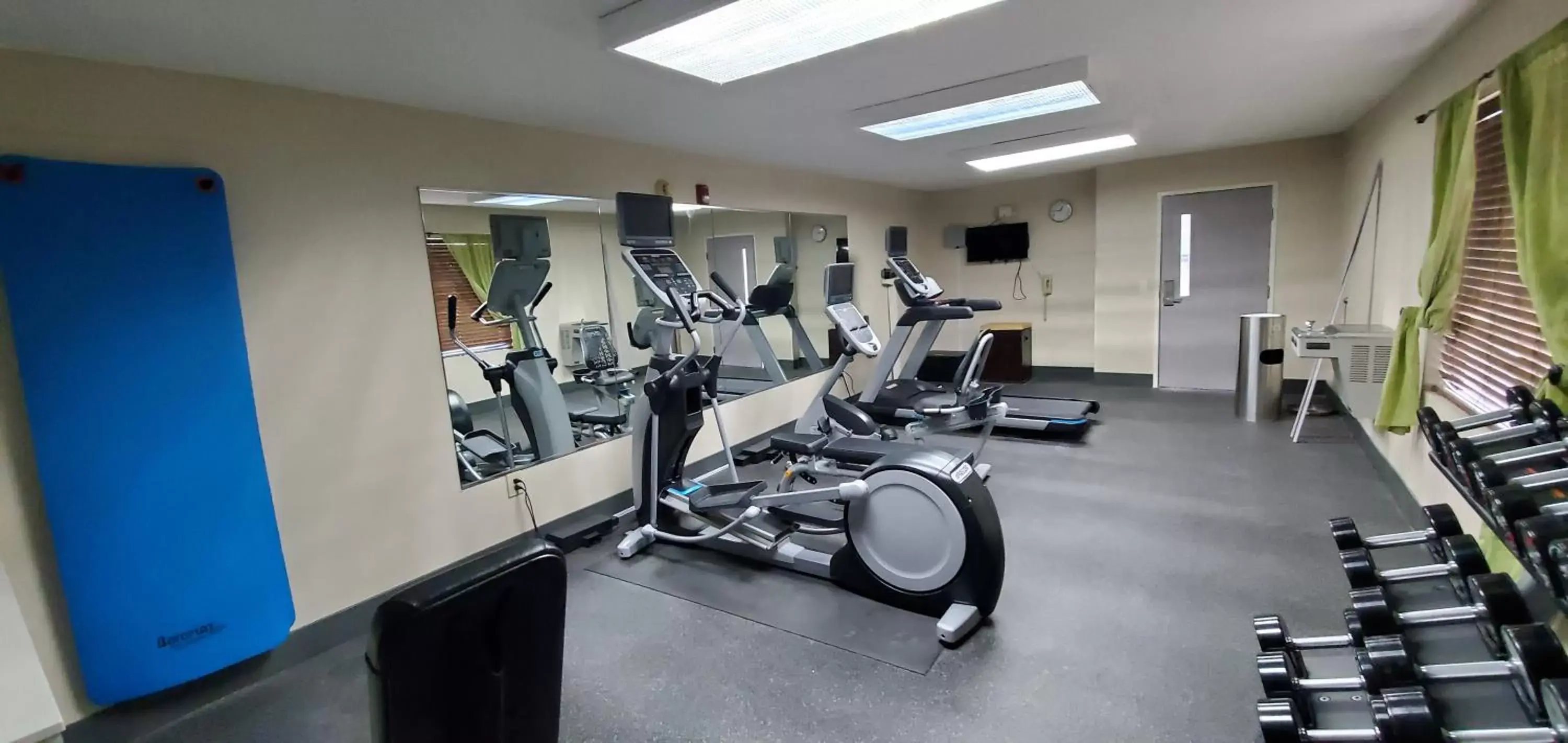 Fitness centre/facilities, Fitness Center/Facilities in Holiday Inn Express Hotel & Suites Kinston, an IHG Hotel