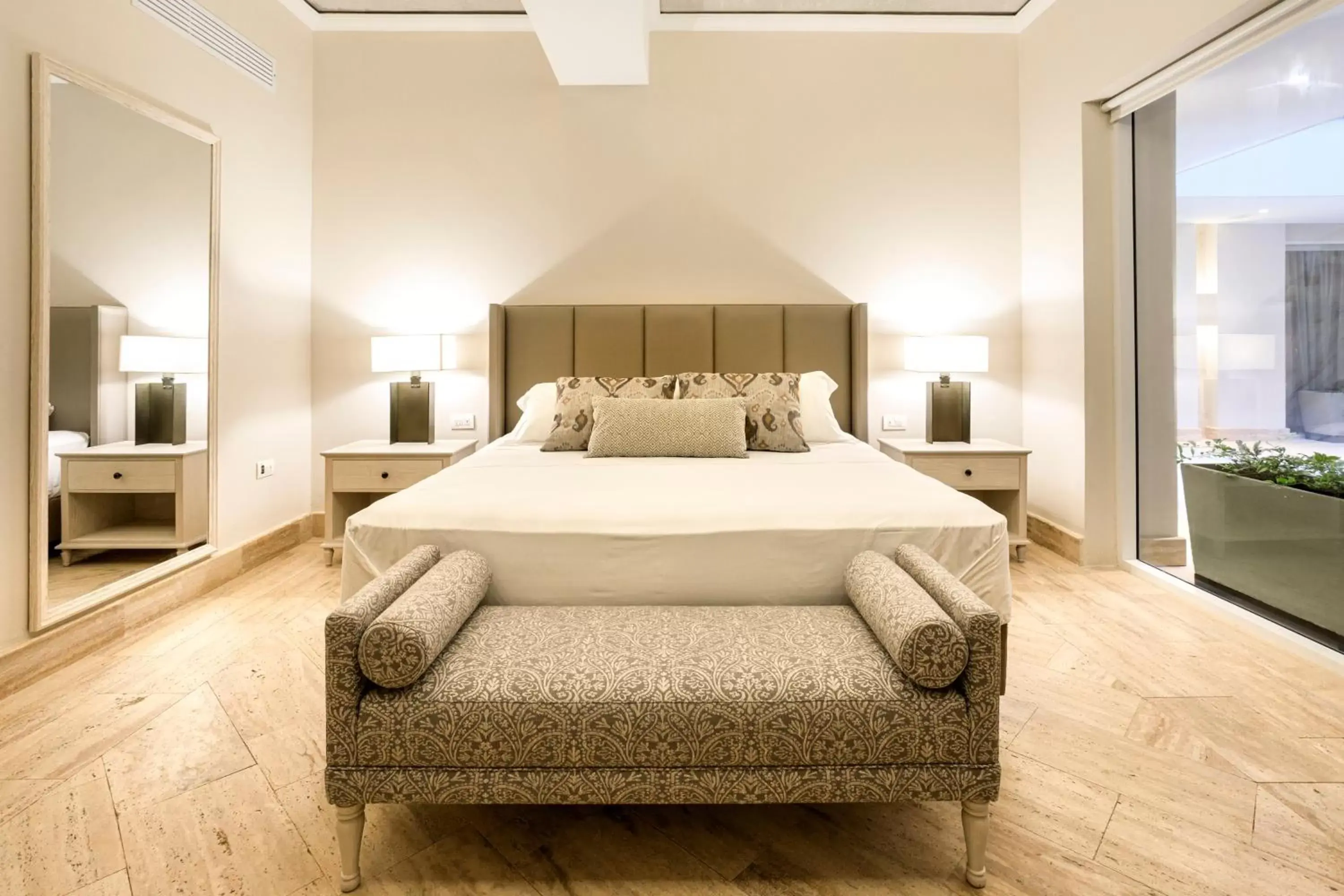 Photo of the whole room, Bed in Eurostars Marqués de Villalta