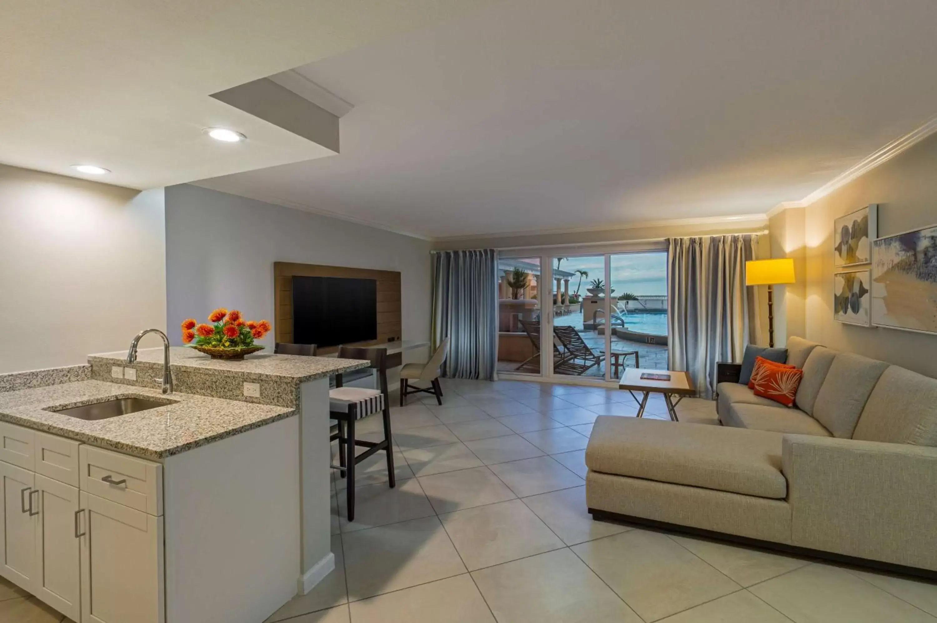 Photo of the whole room, Seating Area in Hyatt Regency Clearwater Beach Resort & Spa