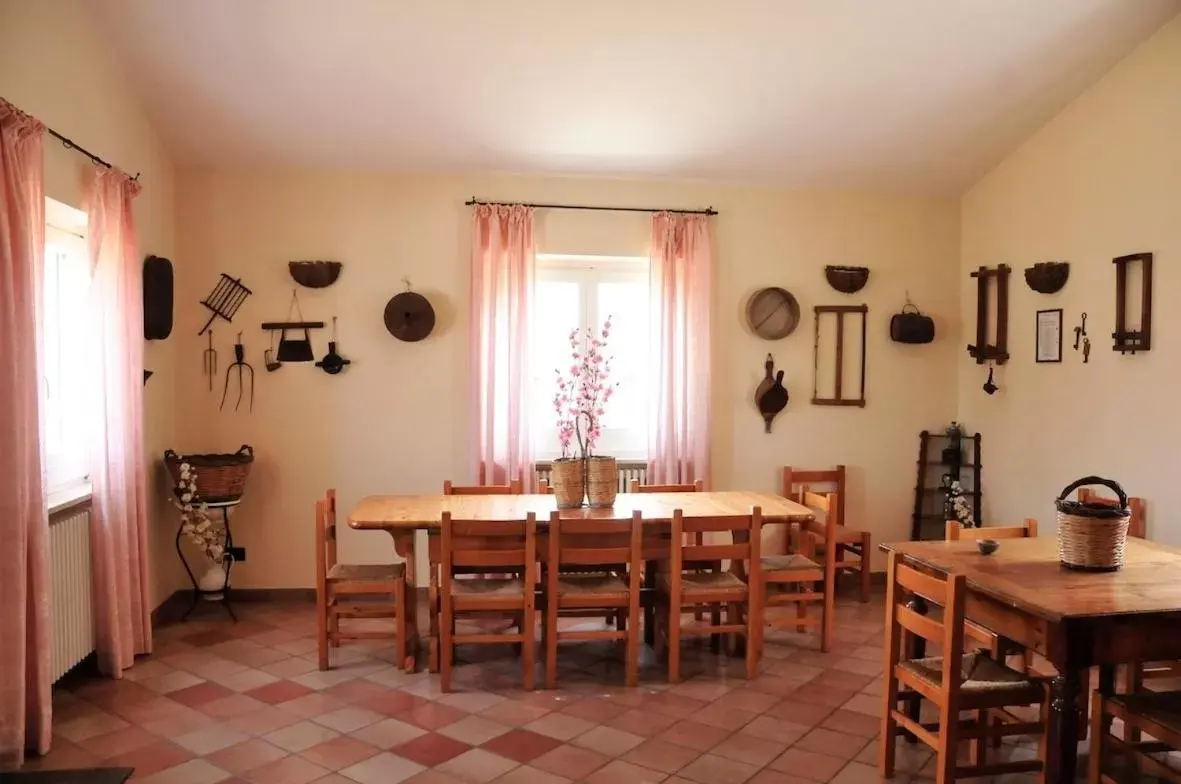 Communal lounge/ TV room, Restaurant/Places to Eat in La Masseria di Villa Giulia