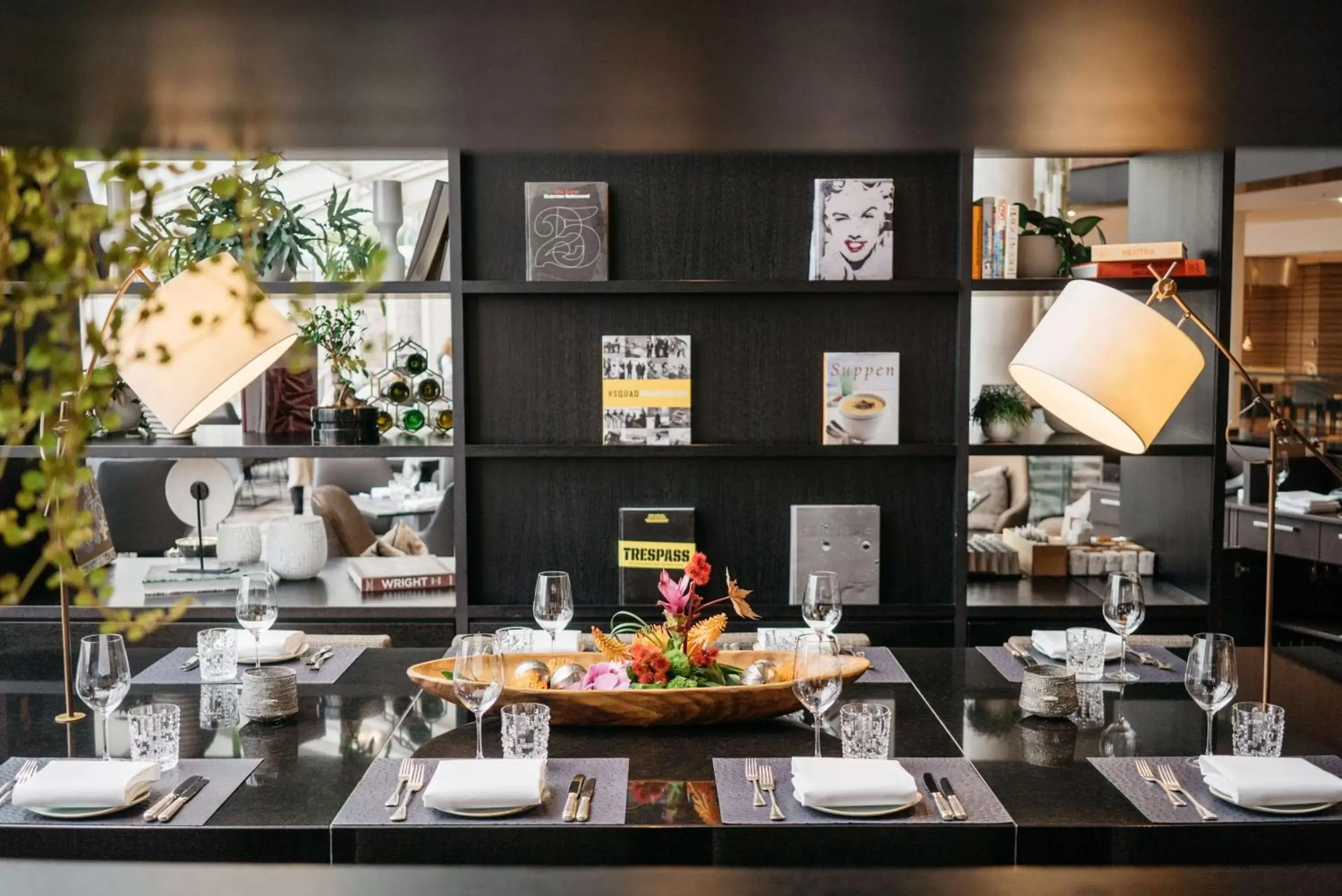 Restaurant/places to eat in Hyatt Regency Köln Restaurant/places to eat in Hyatt Regency Köln