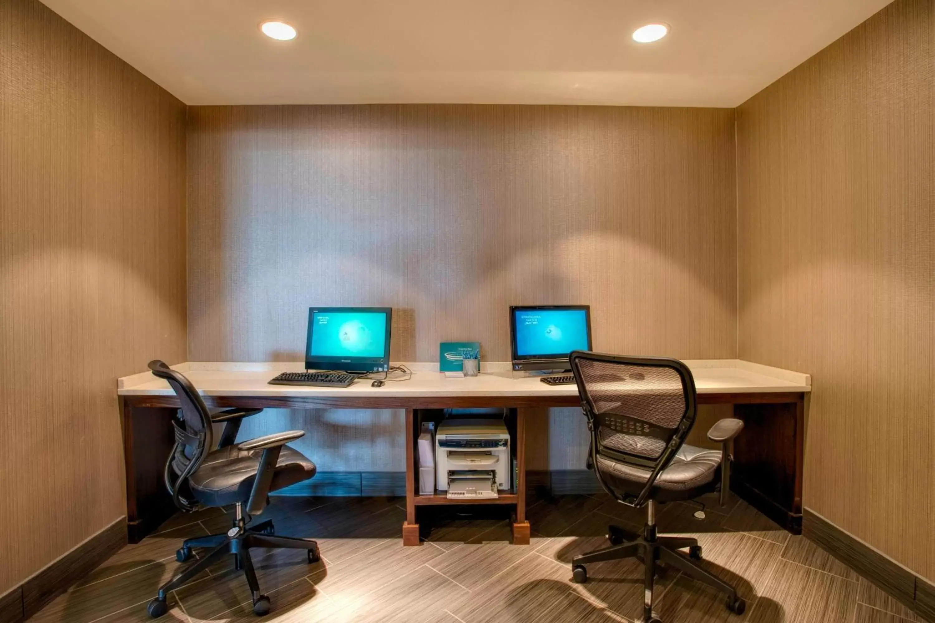 Business facilities, Business Area/Conference Room in SpringHill Suites by Marriott Lawrence Downtown