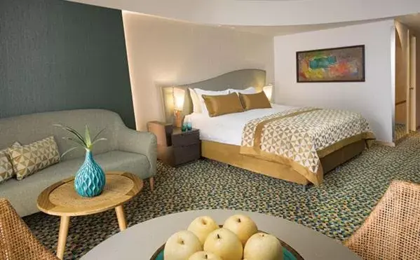 Bed in Dan Eilat Hotel