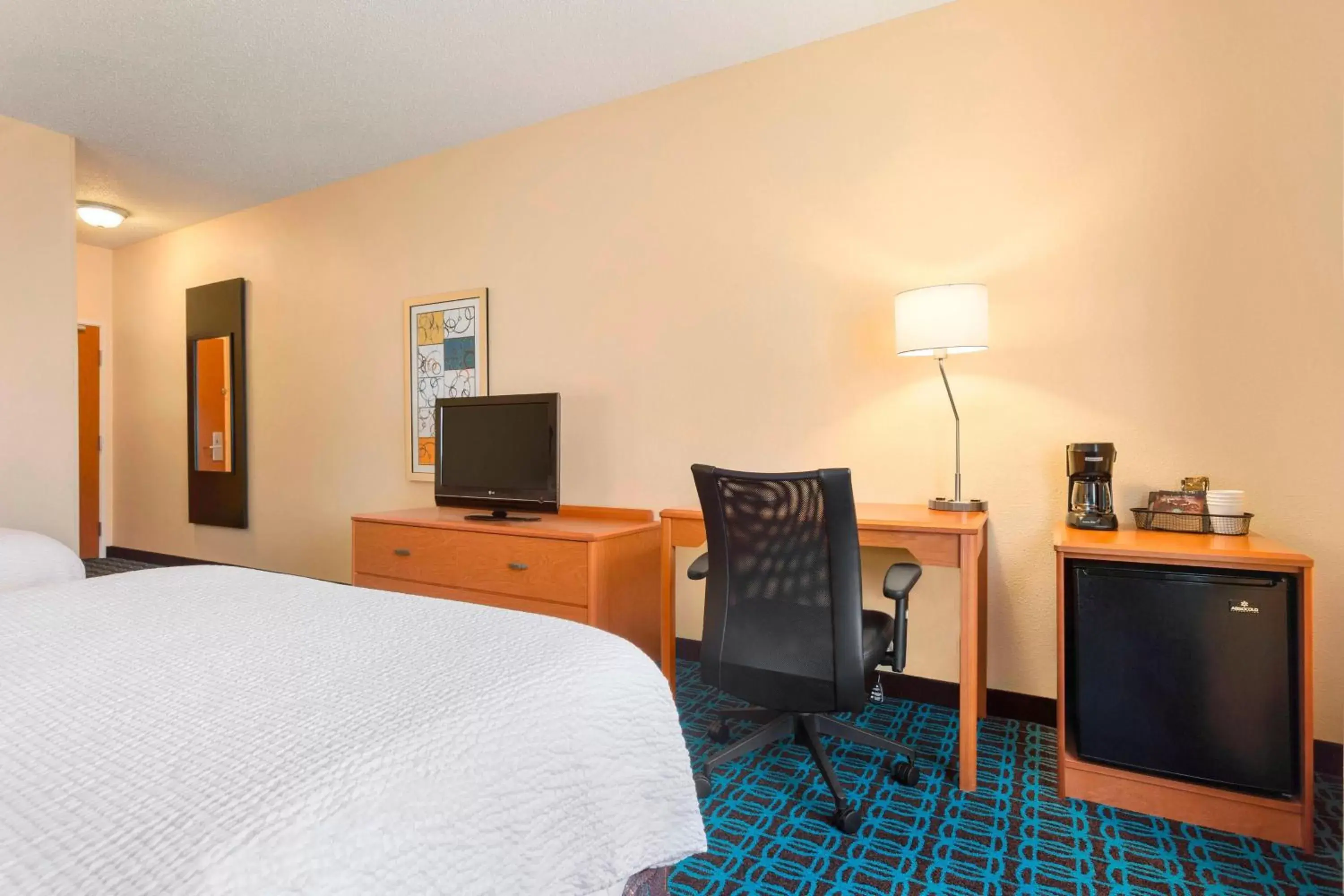 Photo of the whole room, TV/Entertainment Center in Fairfield Inn Racine