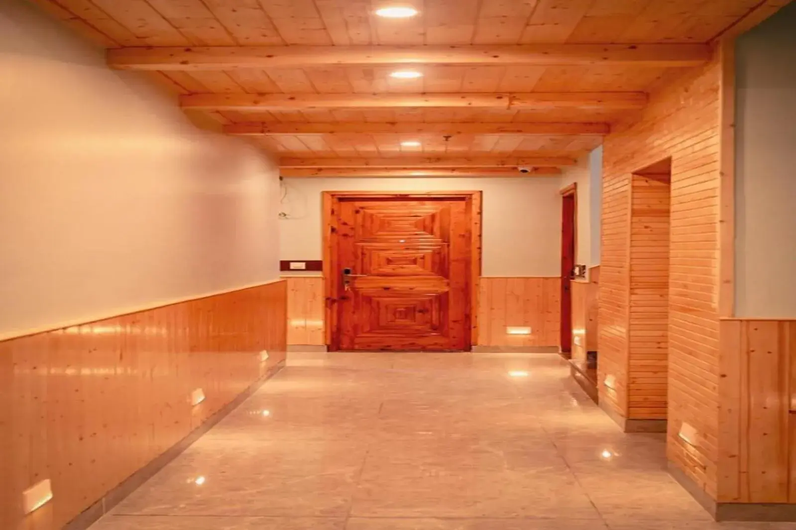 Lobby or reception in OLD MANALI RETREAT