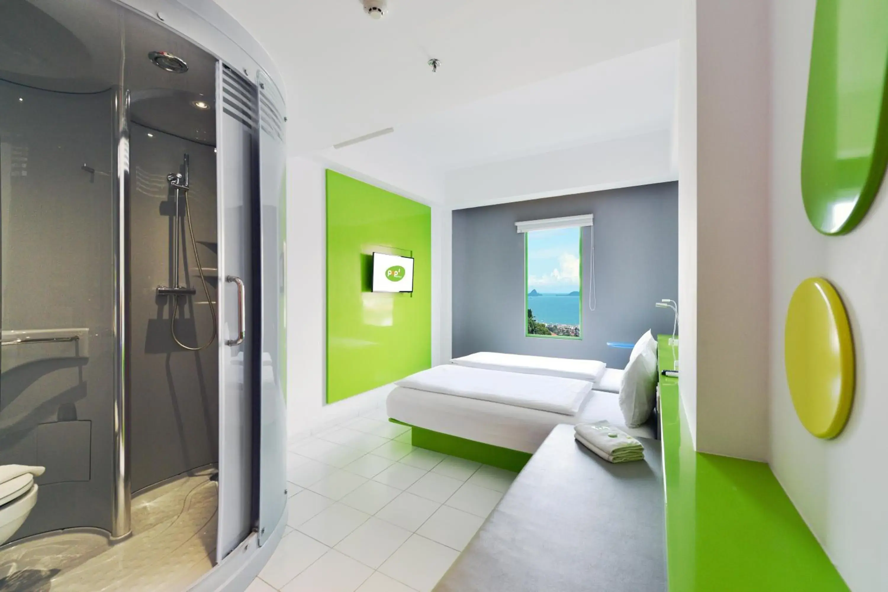 Bathroom in Pop! Hotel Tanjung Karang