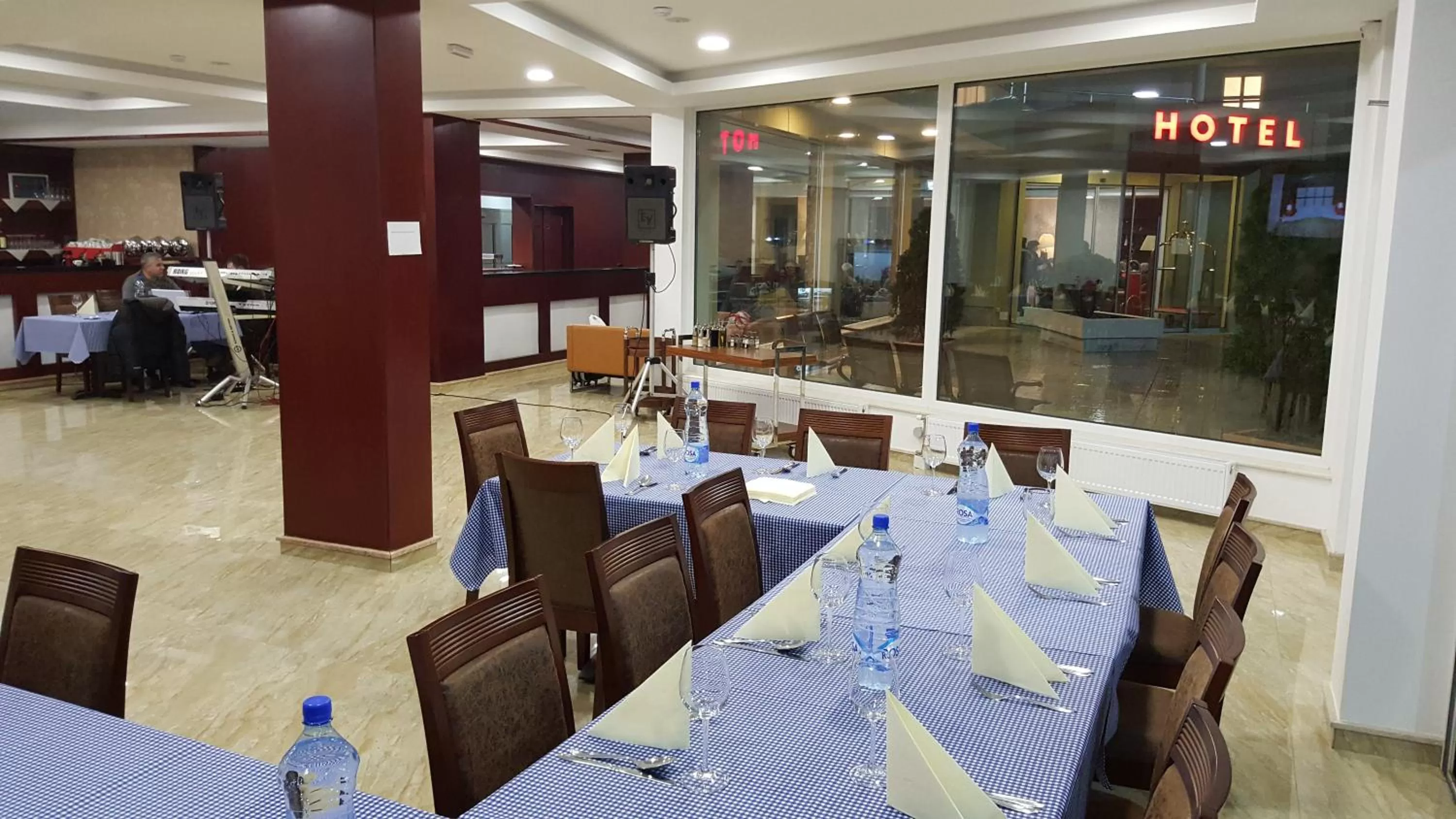 Restaurant/Places to Eat in Petriti & Spa