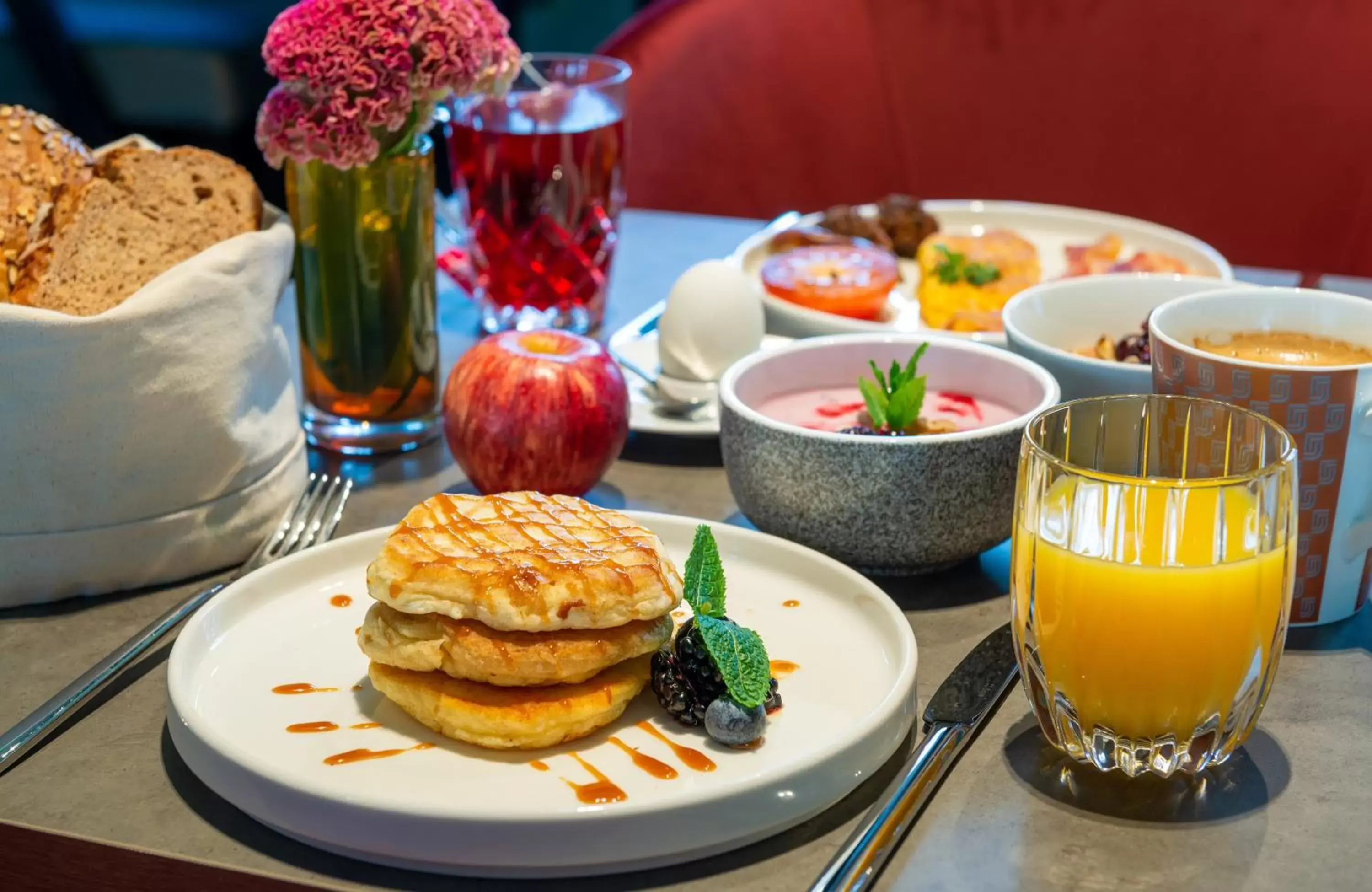 Breakfast in Leonardo Royal Hotel Nürnberg