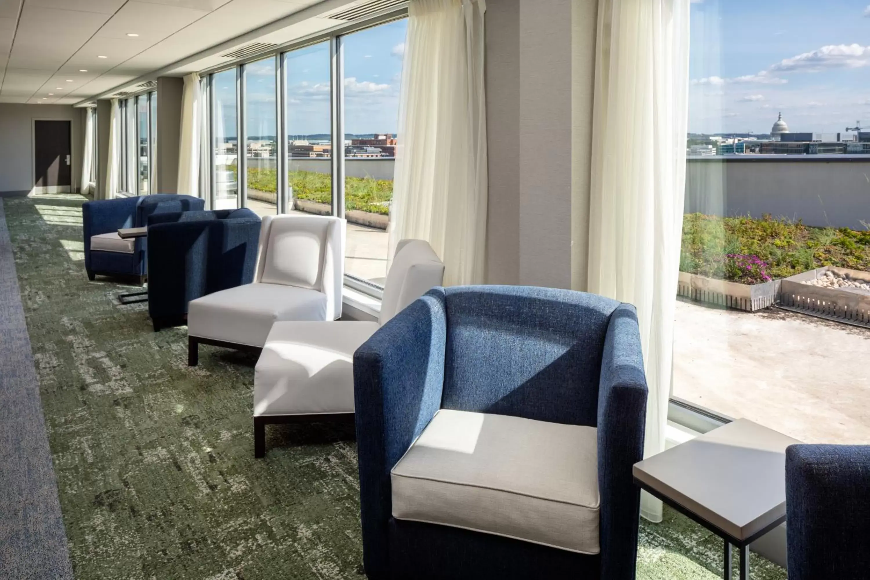 Meeting/conference room, Seating Area in Holiday Inn Express - Washington DC Downtown, an IHG Hotel