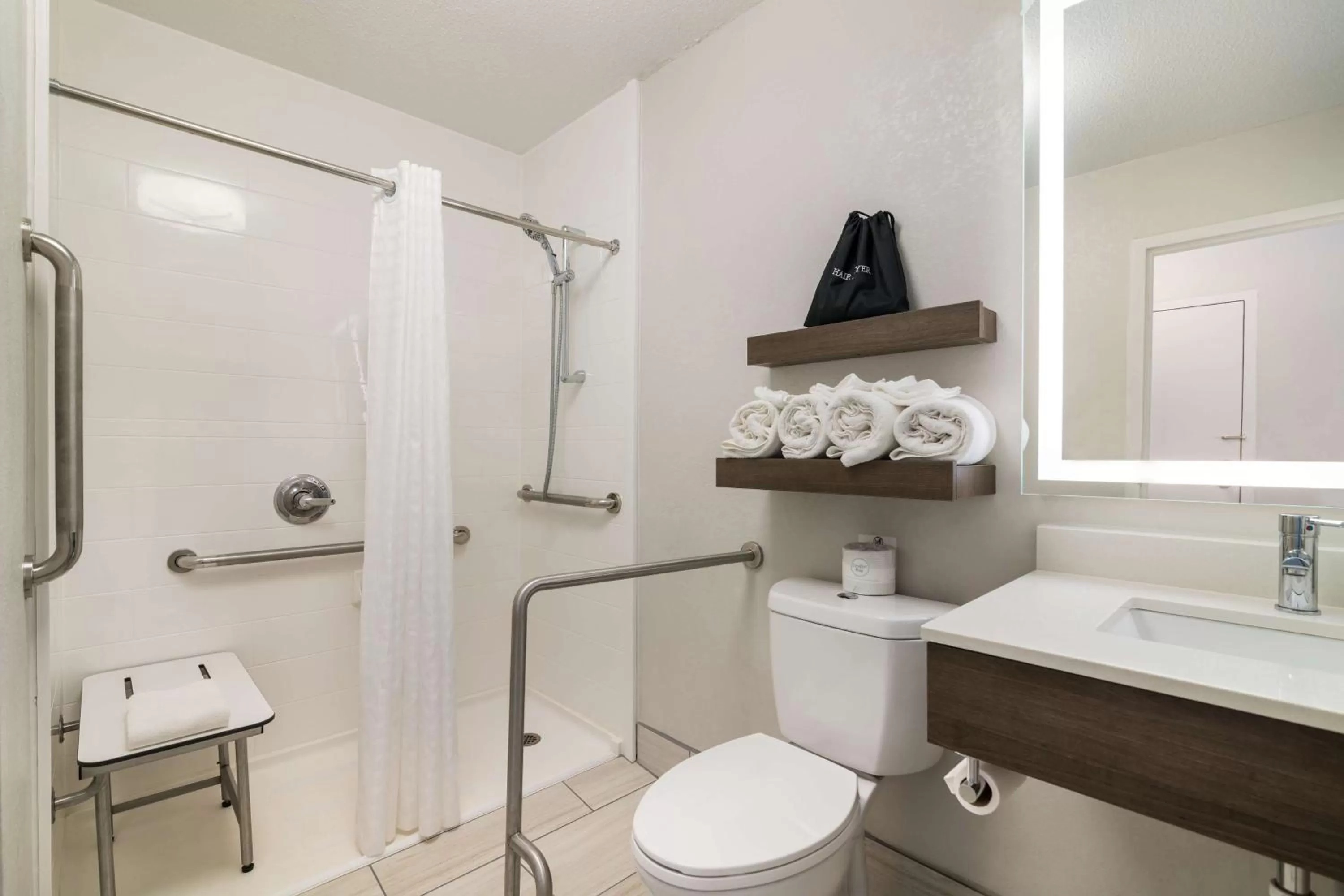 Bathroom in Best Western Plymouth Inn-White Mountains