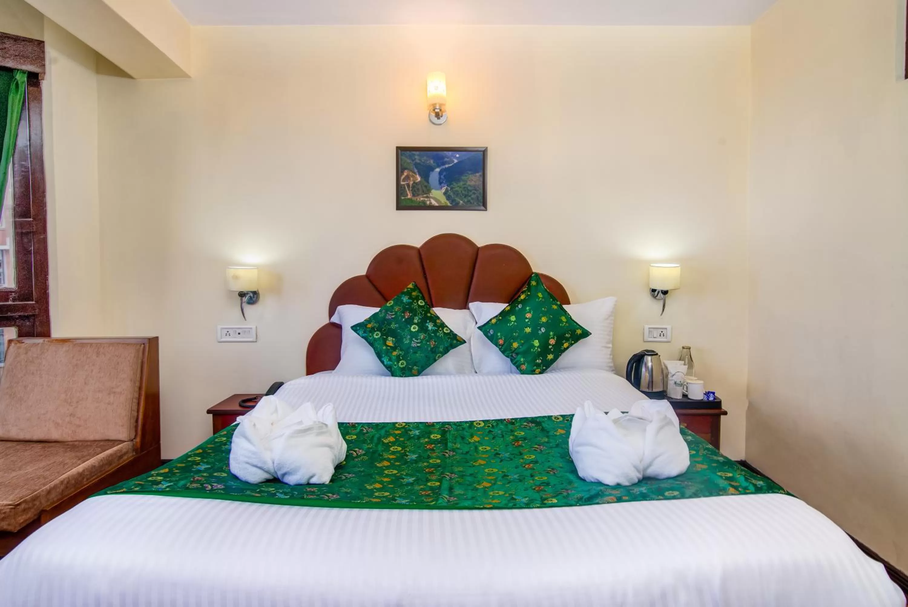 Bed in Muscatel BhumSang - 200 Mts from Mall Road