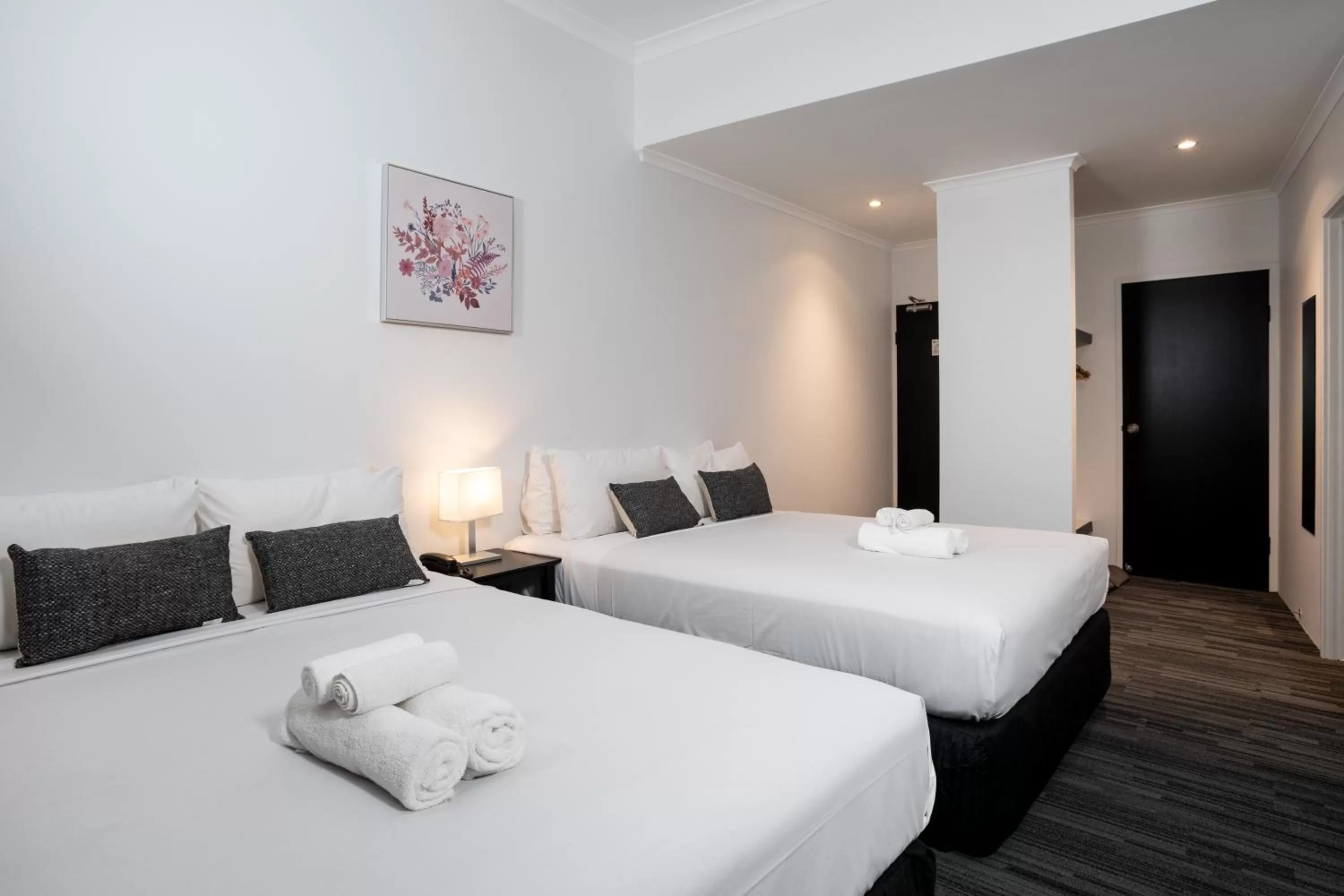 Bedroom, Bed in Joondalup City Hotel