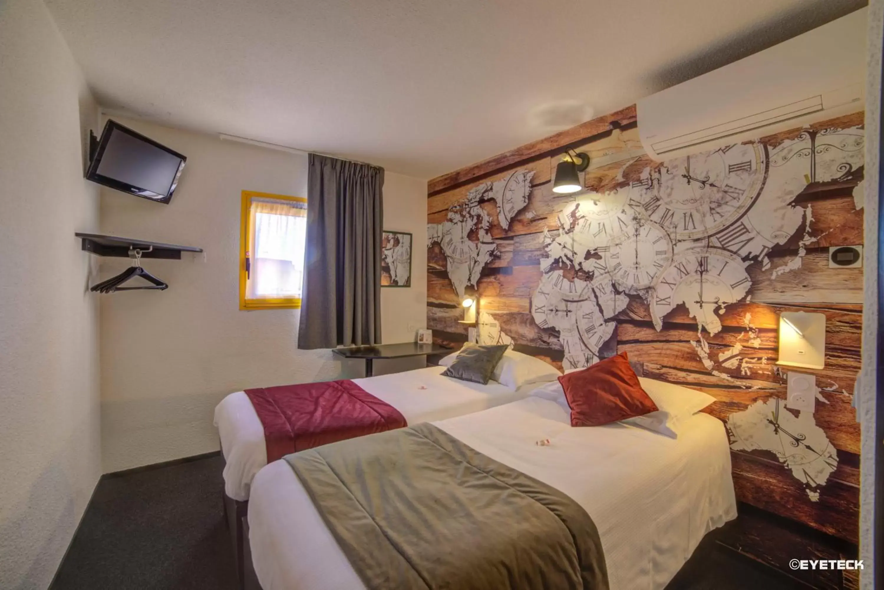 Bed in Hôtel The Originals Access, Bourges Nord Saint-Doulchard Bed in Hôtel The Originals Access, Bourges Nord Saint-Doulchard