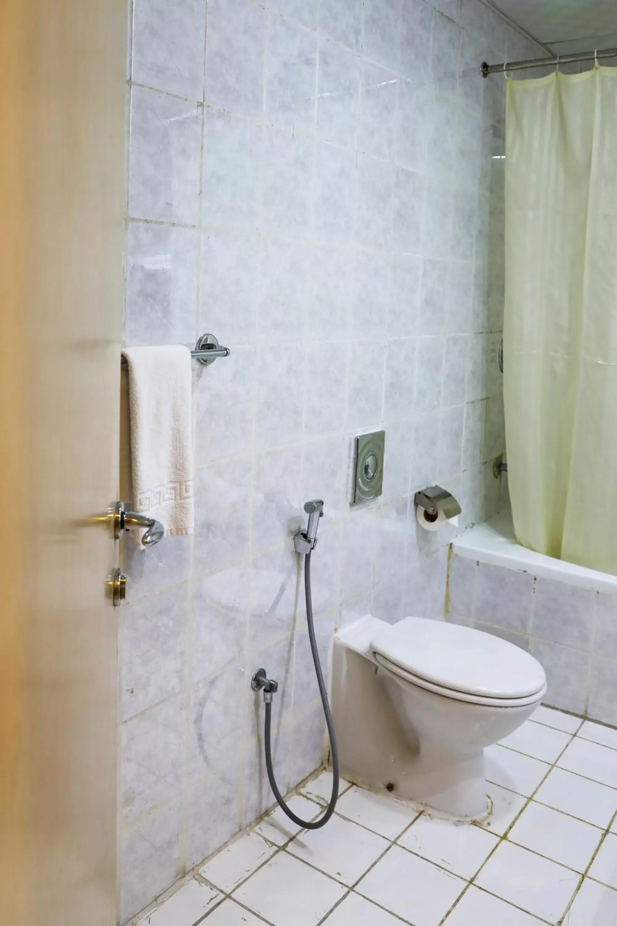 Bathroom in West Zone Pearl Hotel Apartment