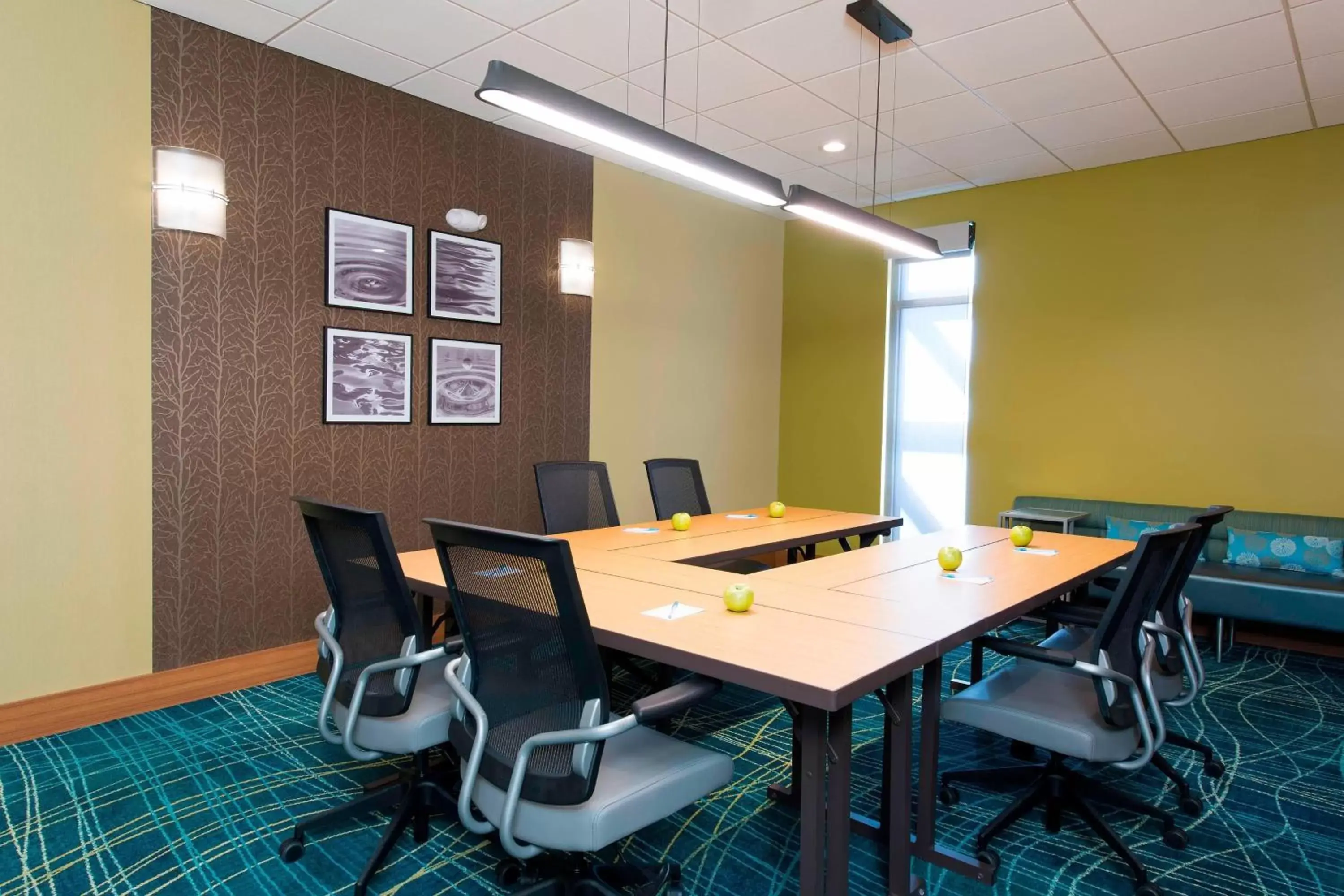 Meeting/conference room in SpringHill Suites Houston Sugarland