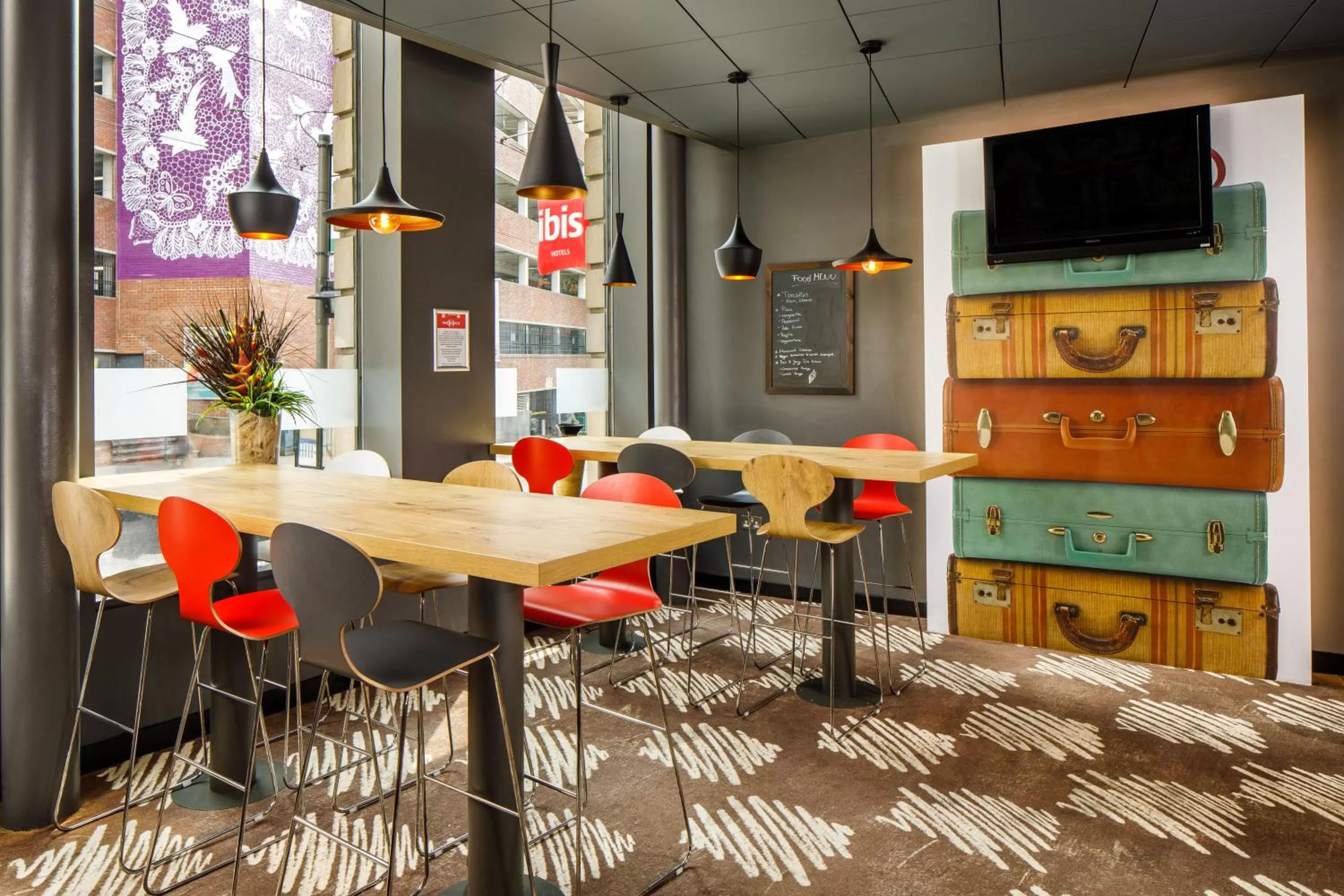 Lounge or bar in ibis Nottingham Centre