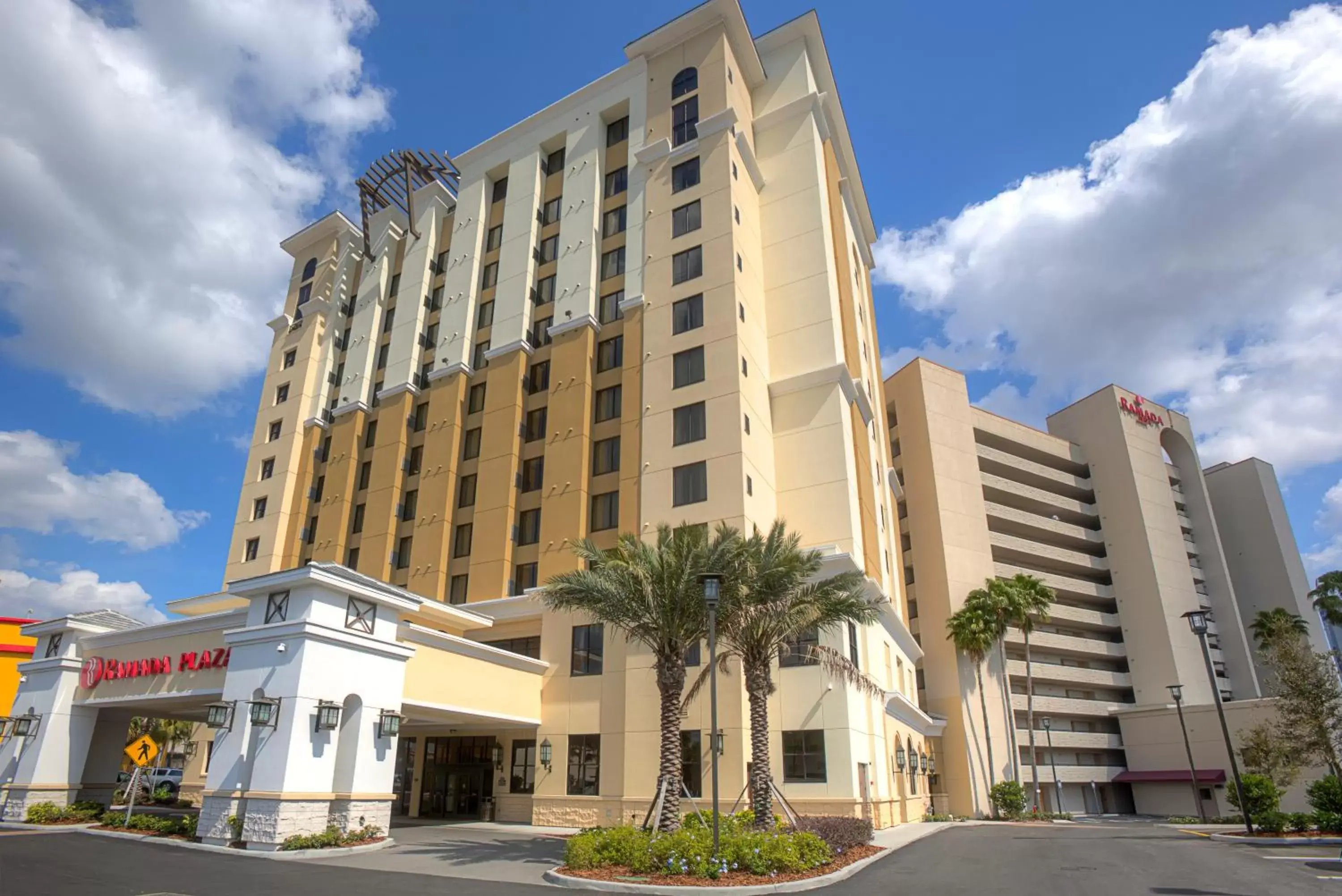 Facade/entrance, Property Building in Ramada Plaza by Wyndham Orlando Resort & Suites Intl Drive