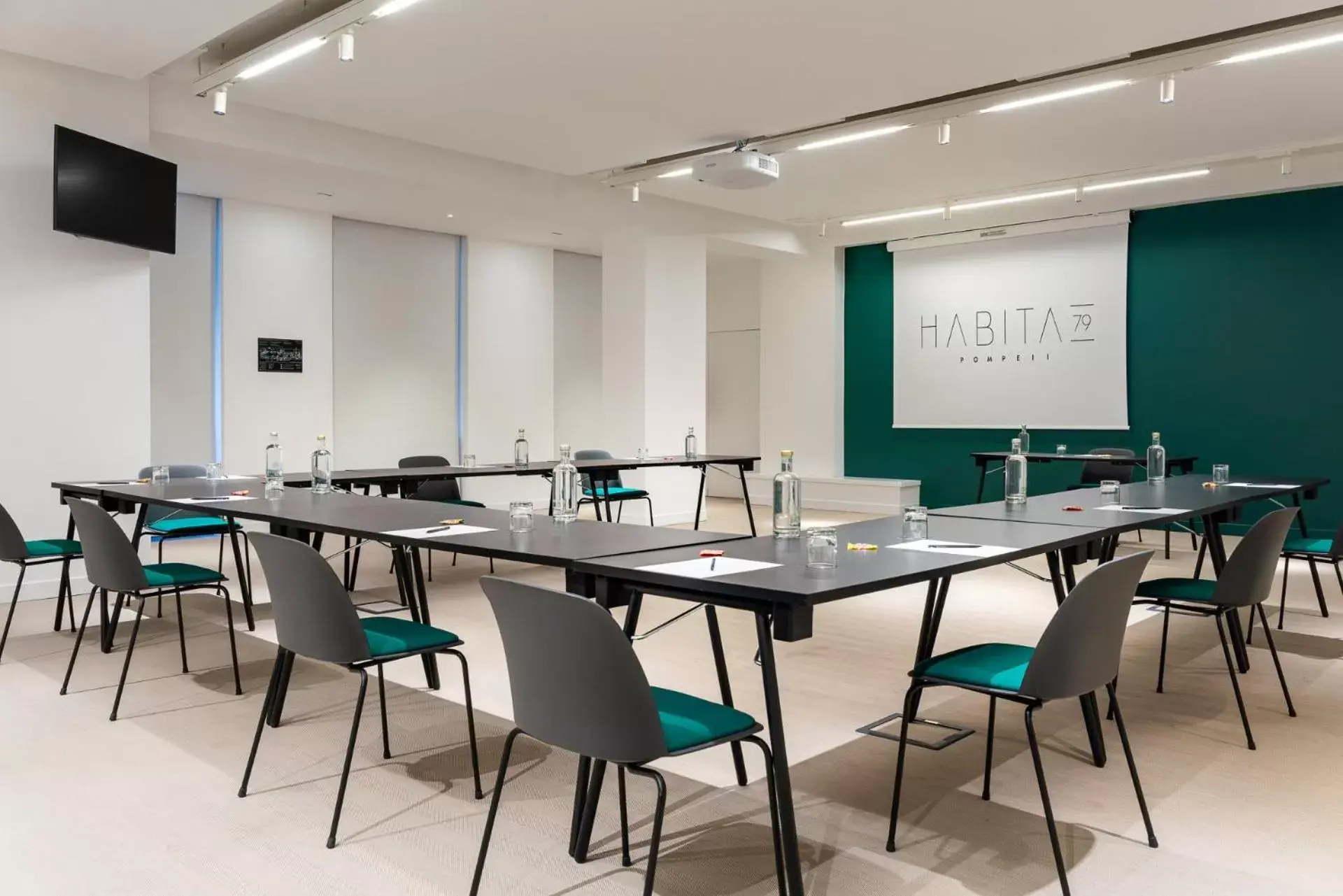 Meeting/conference room in Habita79 Pompeii - MGallery
