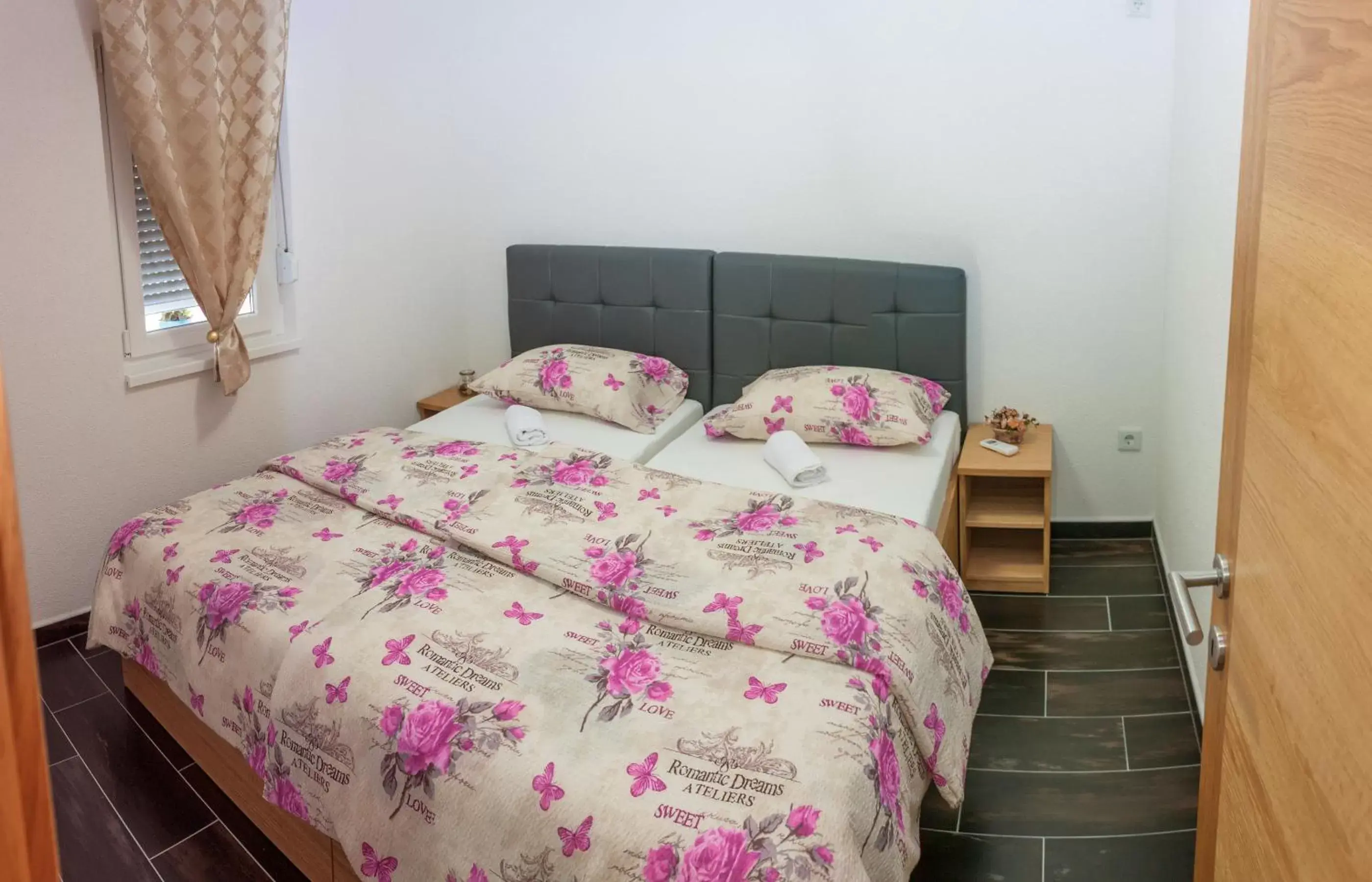 Deluxe Double or Twin Room in Villa Maja Deluxe Double or Twin Room in Villa Maja