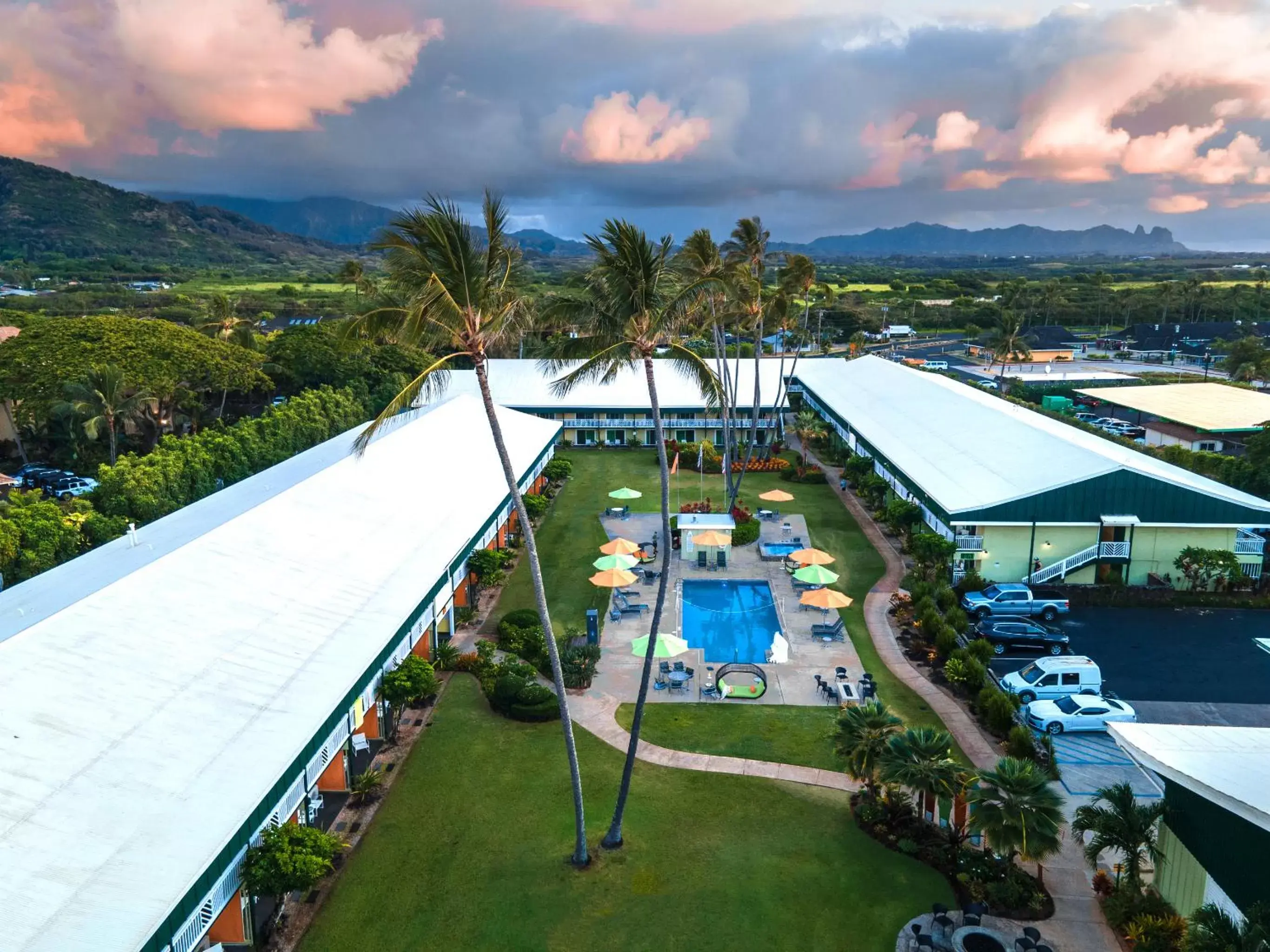 Property building, Pool View in Kauai Shores Hotel