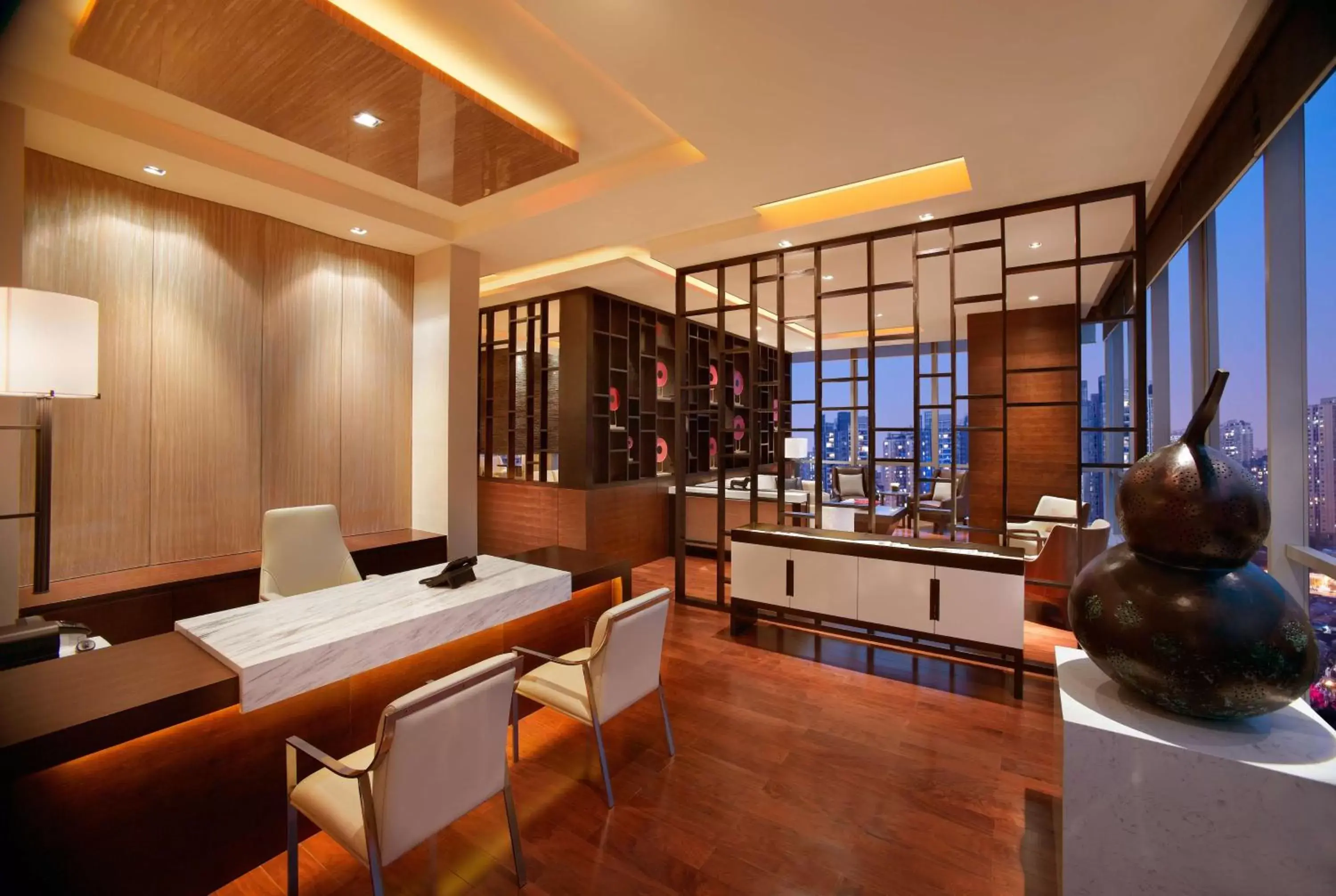 Lounge or bar in Hyatt Regency Chongqing Hotel