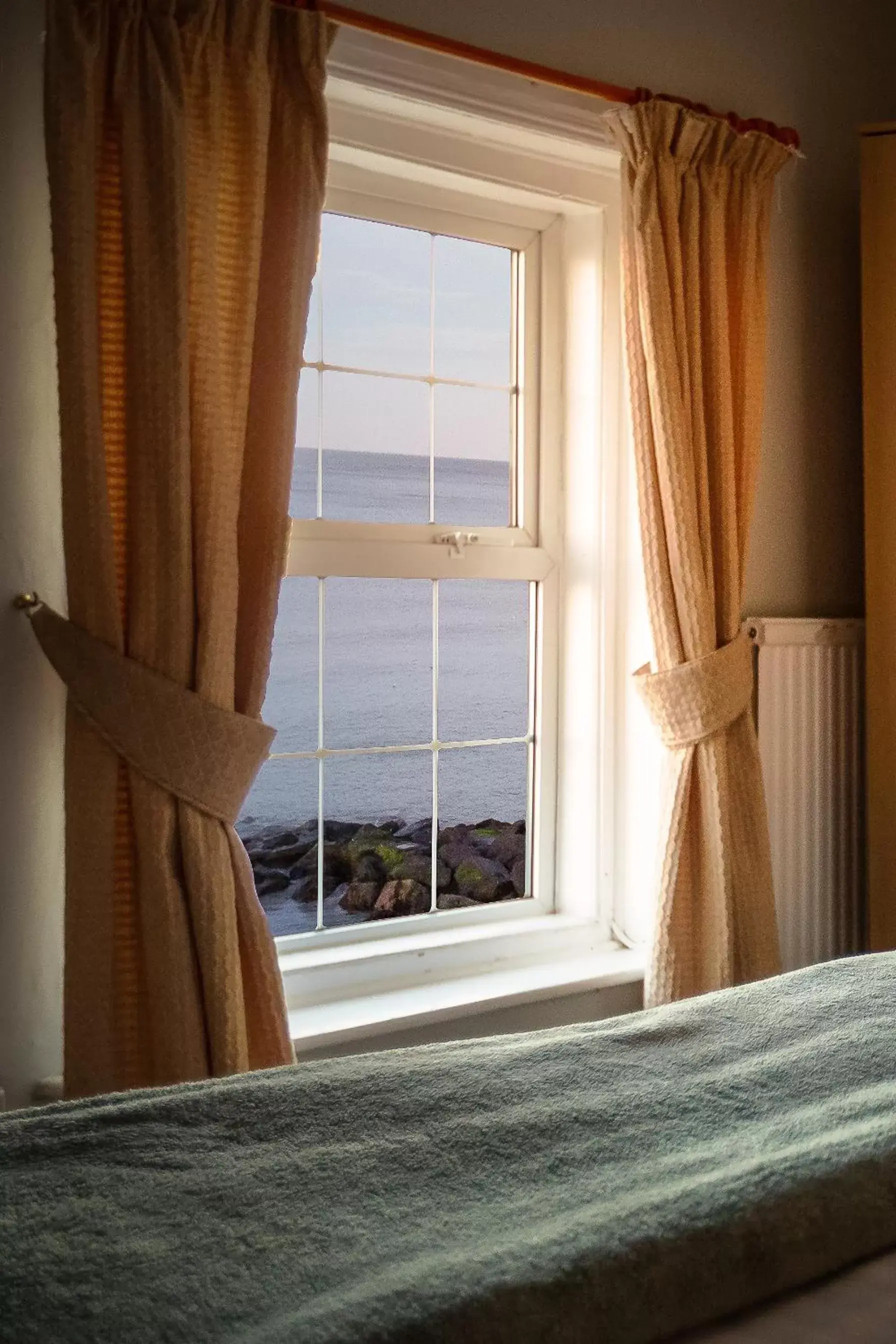 Sea view, Bed in The Two Lifeboats Sea view, Bed in The Two Lifeboats