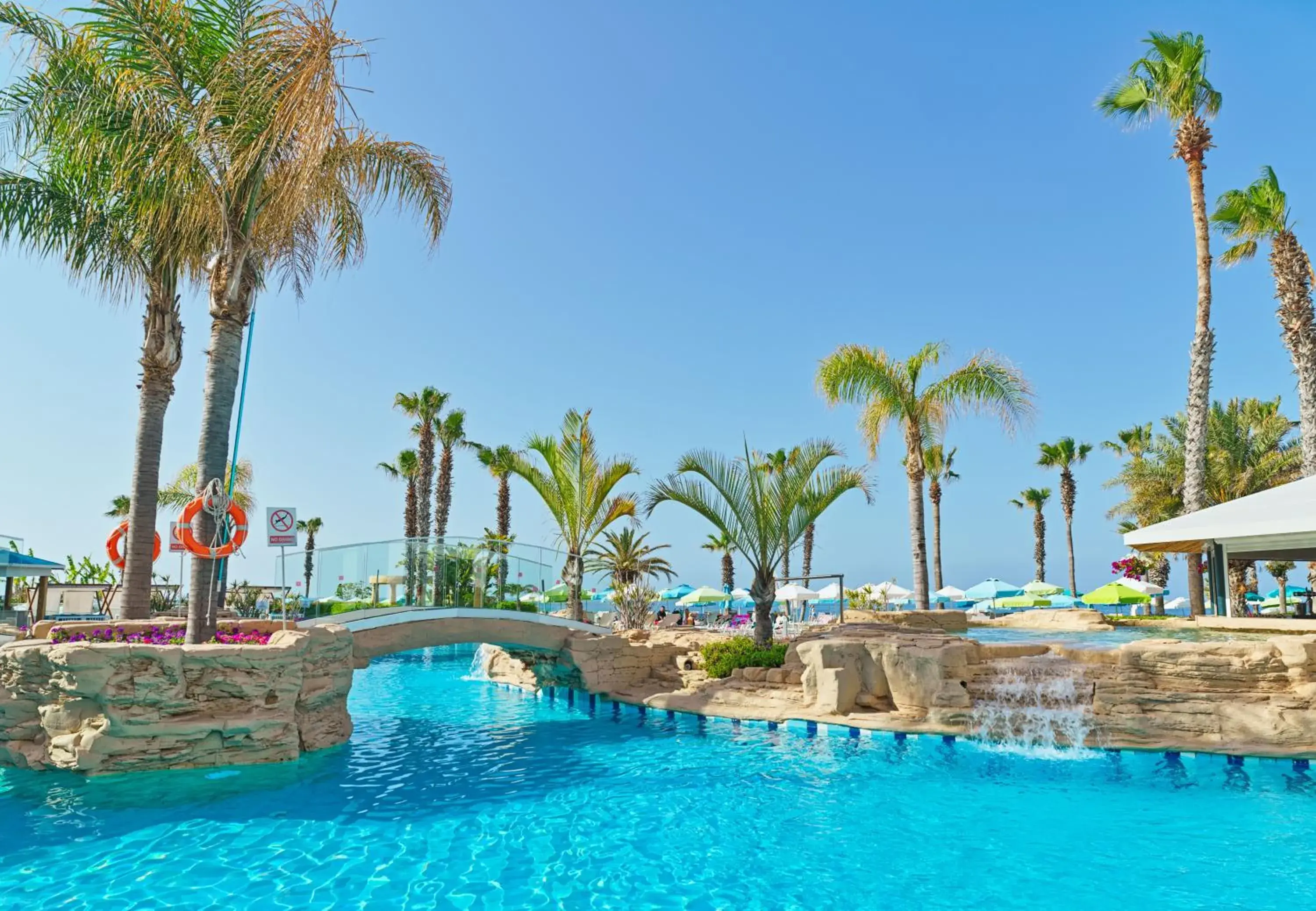 Pool view, Swimming Pool in Leonardo Cypria Bay