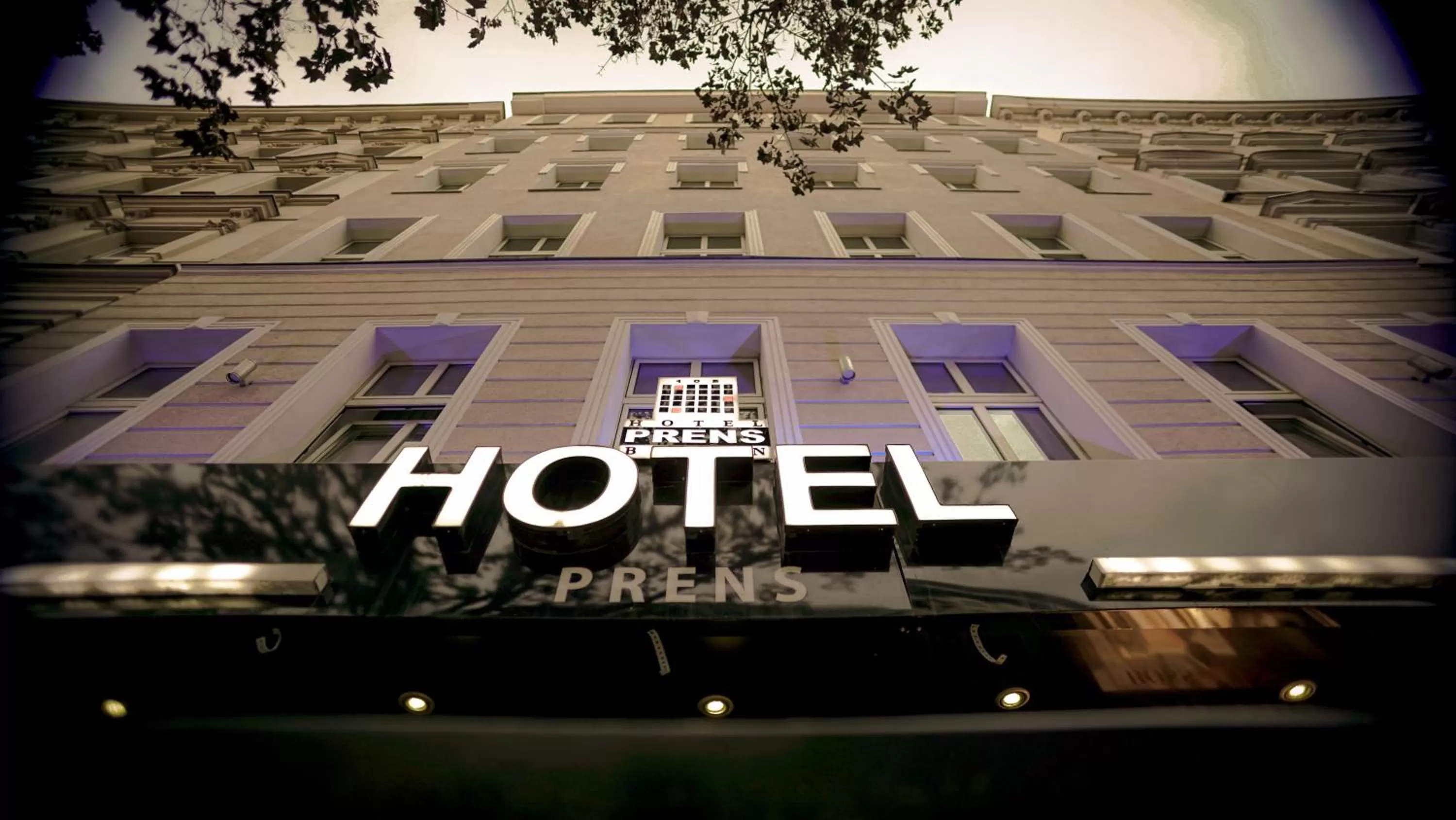 Property building in Hotel Prens Berlin