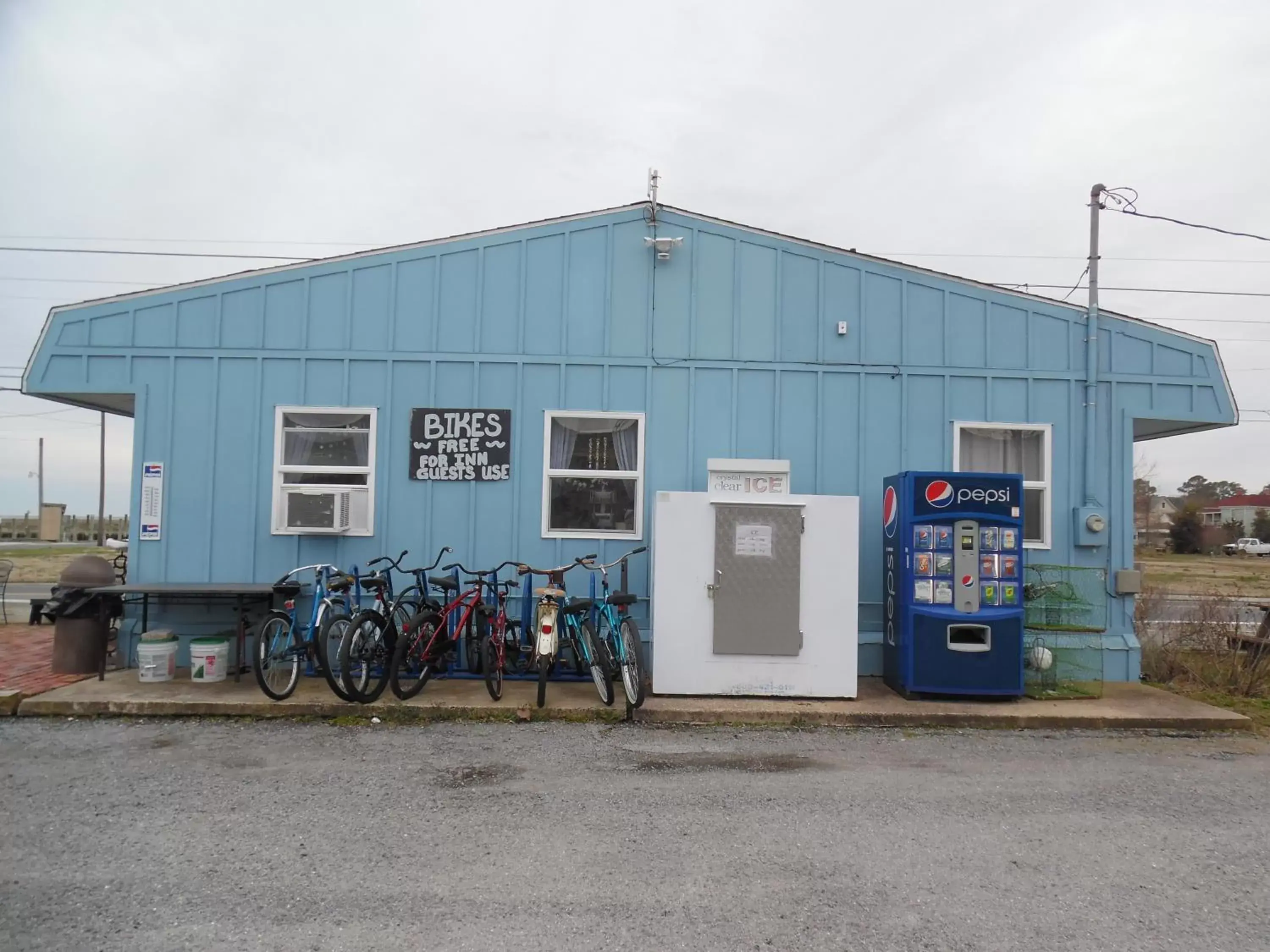 Property Building in Wachapreague Inn - Motel Rooms