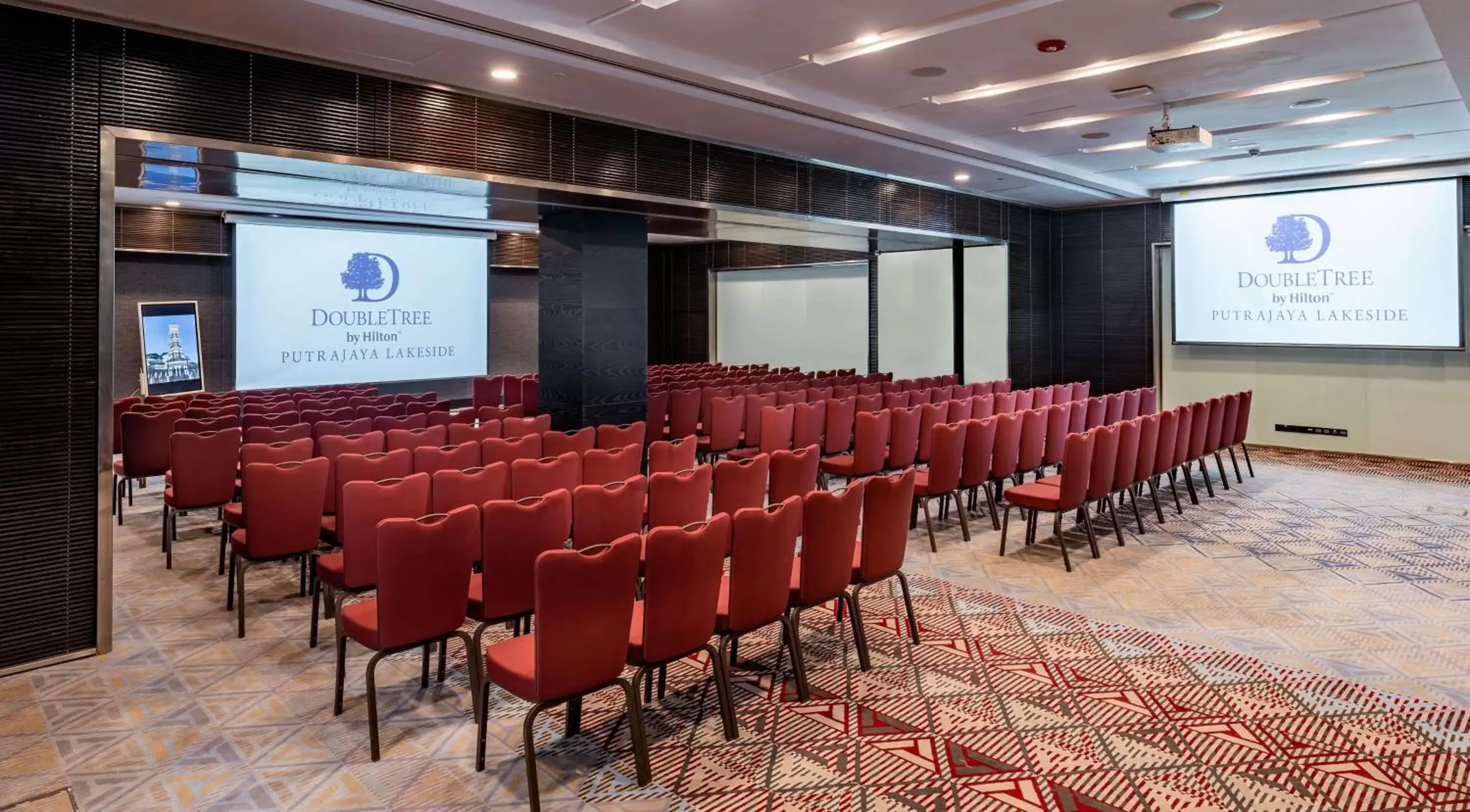 Meeting/conference room, Business Area/Conference Room in DoubleTree by Hilton Putrajaya Lakeside