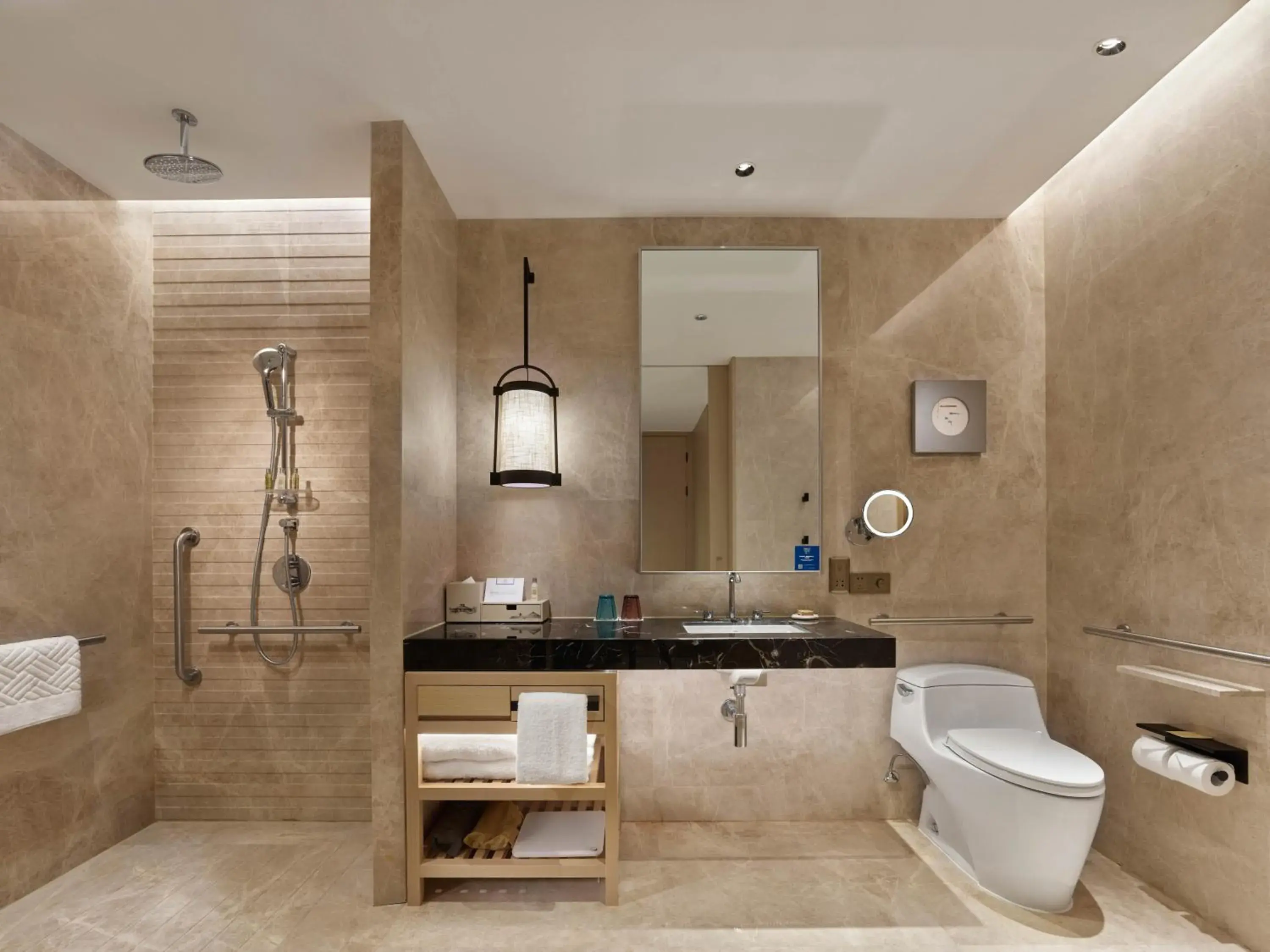 Bathroom in Hilton Shanghai Songjiang Guangfulin