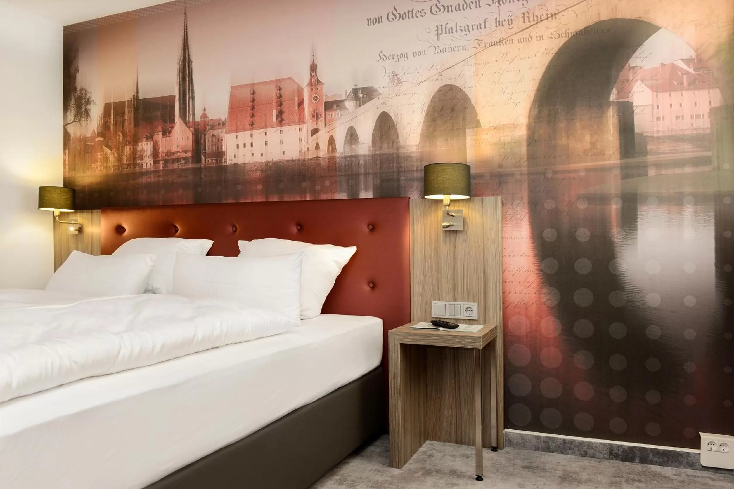 Photo of the whole room, Bed in Atrium im Park Hotel Regensburg