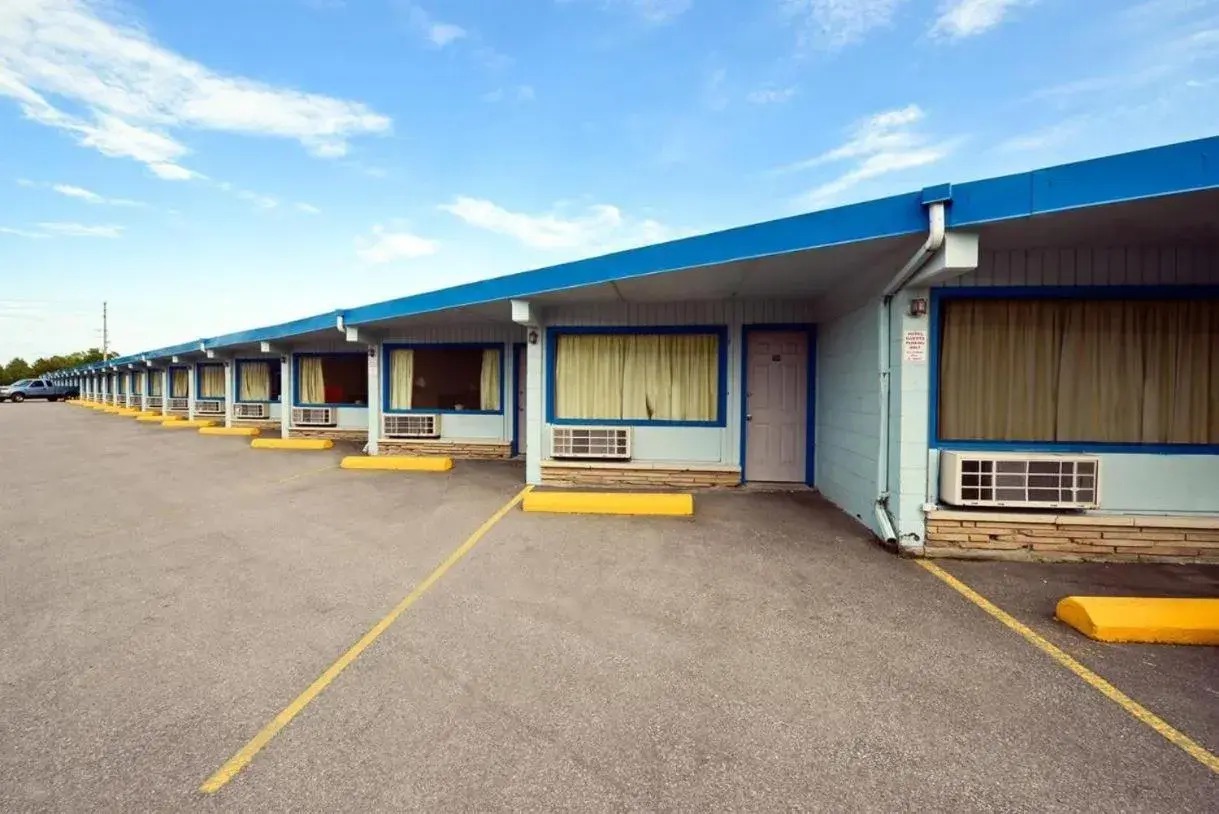 Travelers Inn Travelers Inn