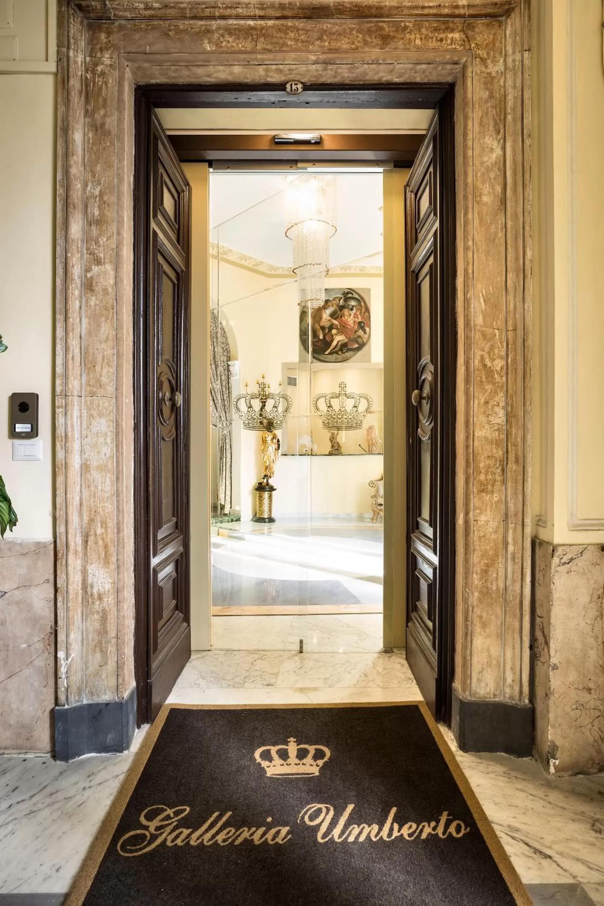Facade/entrance in Hotel Art Resort Galleria Umberto