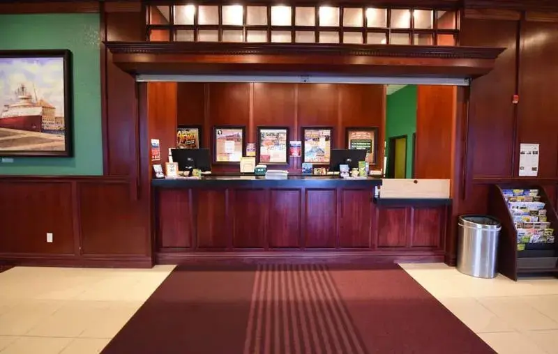 Lobby or reception in Mackinaw Beach and Bay Inn & Suites Lobby or reception in Mackinaw Beach and Bay Inn & Suites