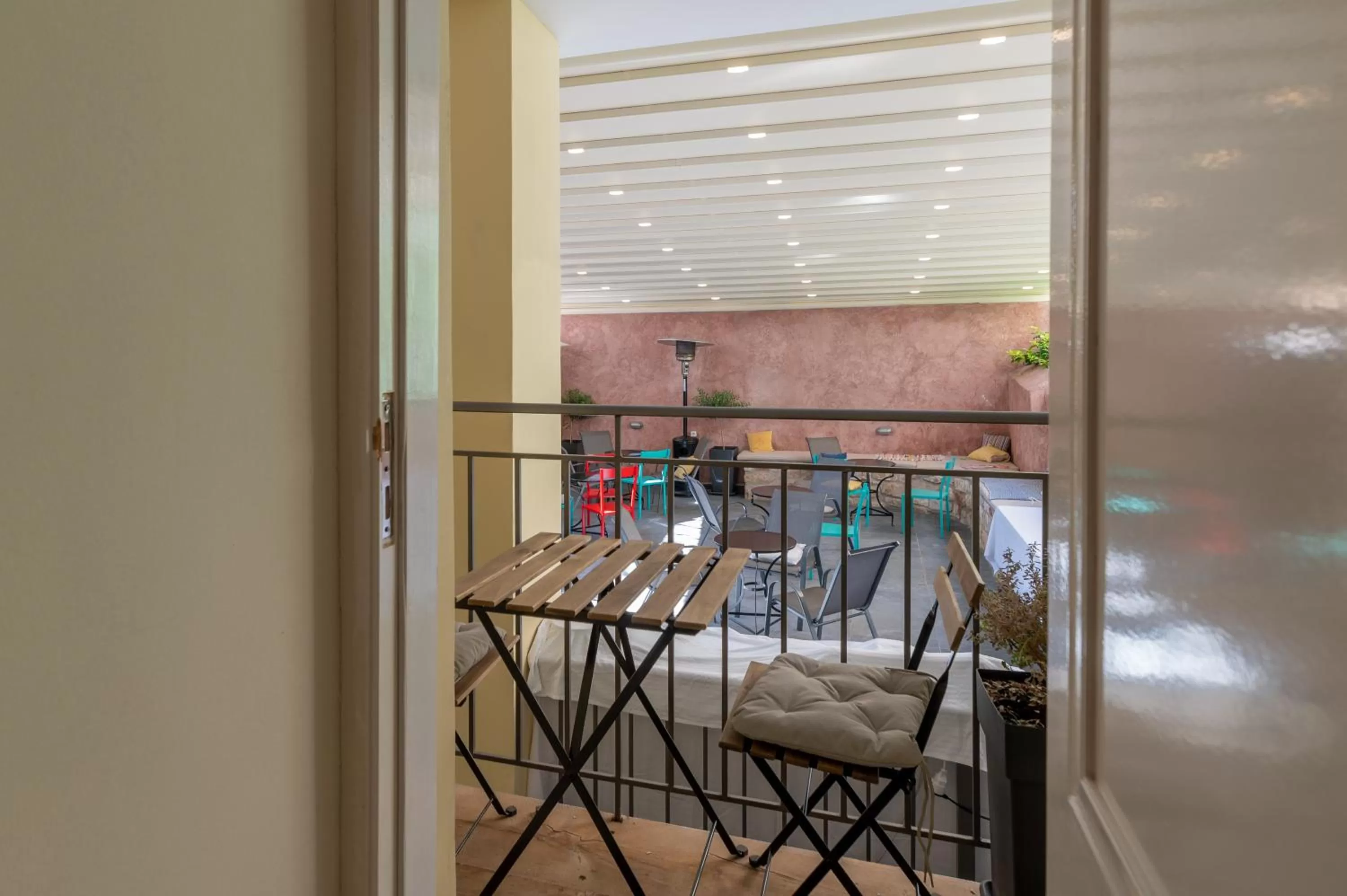 Balcony/Terrace, Bed in Plaka Arch Suites