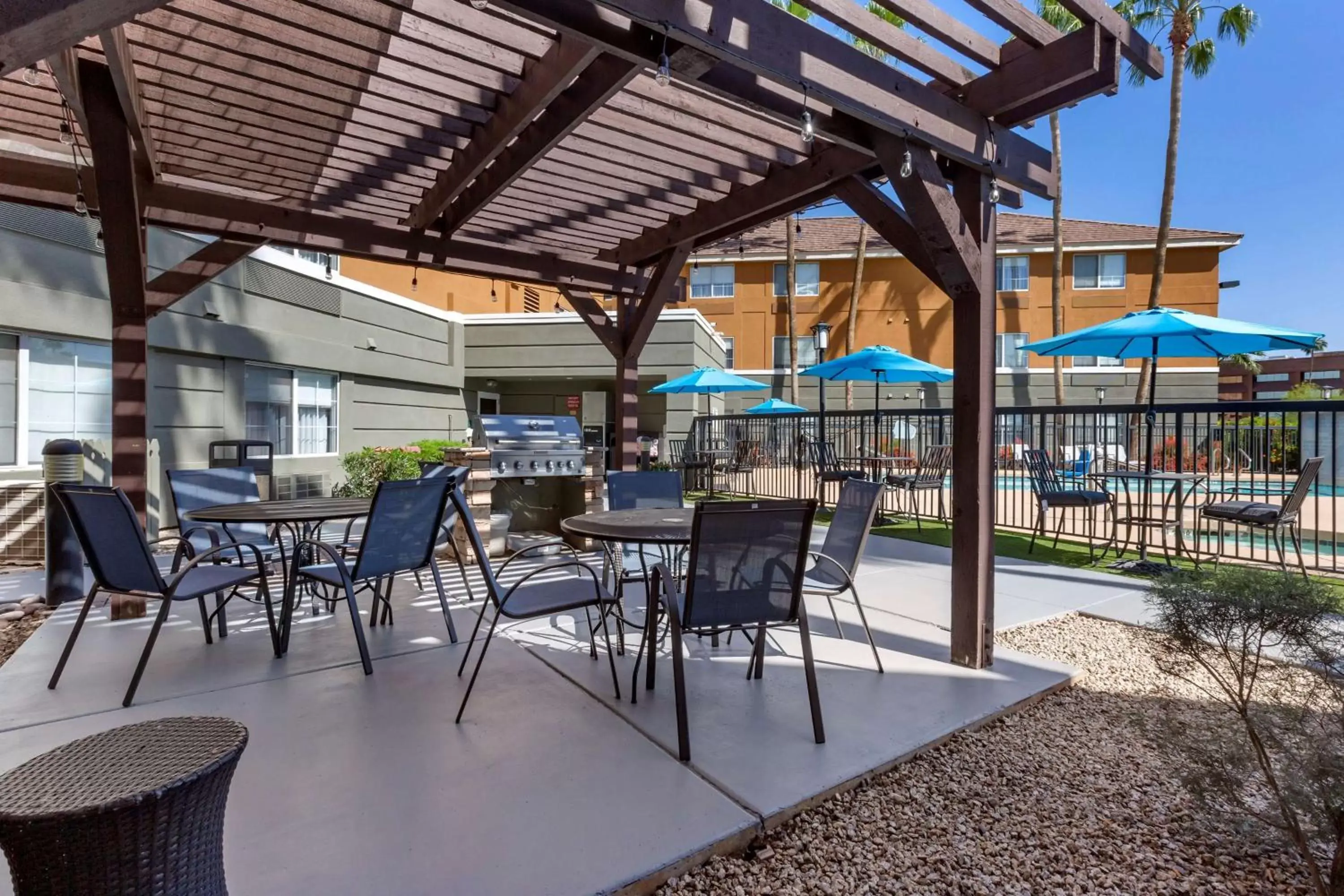 Patio, Restaurant/Places to Eat in Best Western North Phoenix Hotel