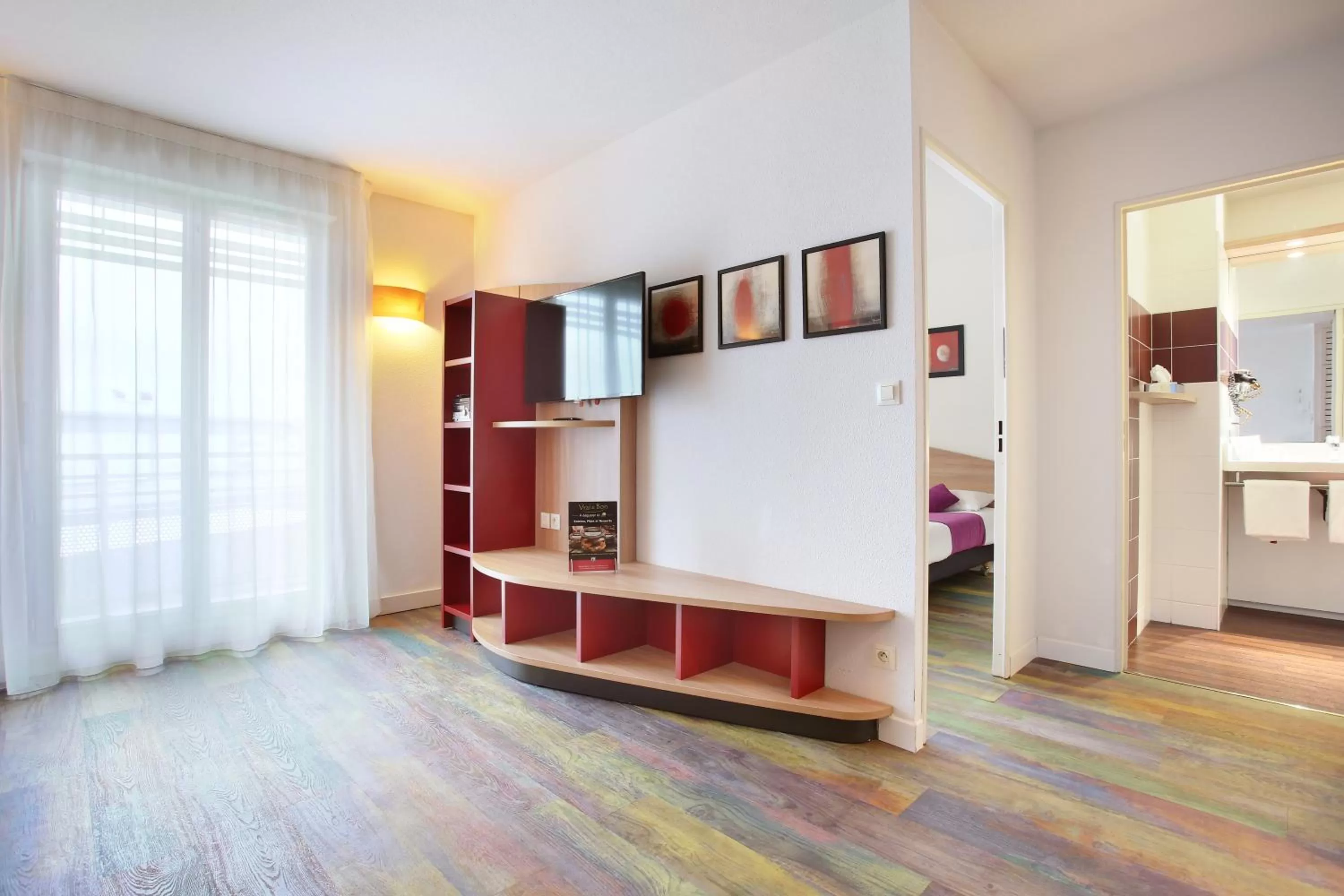 Bedroom in Suite-Home Orléans-Saran